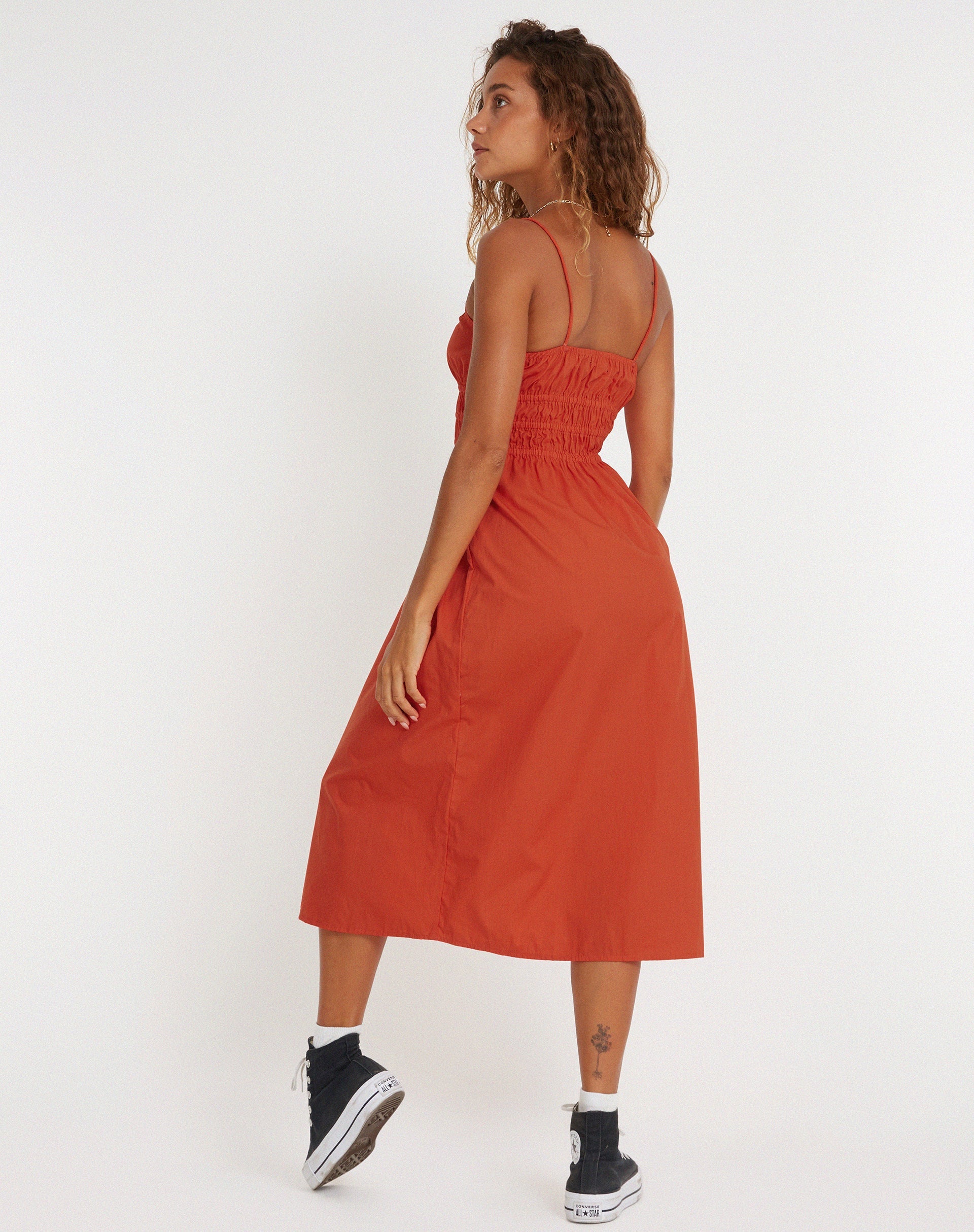 imagen de Jayko Midi Dress in Orange