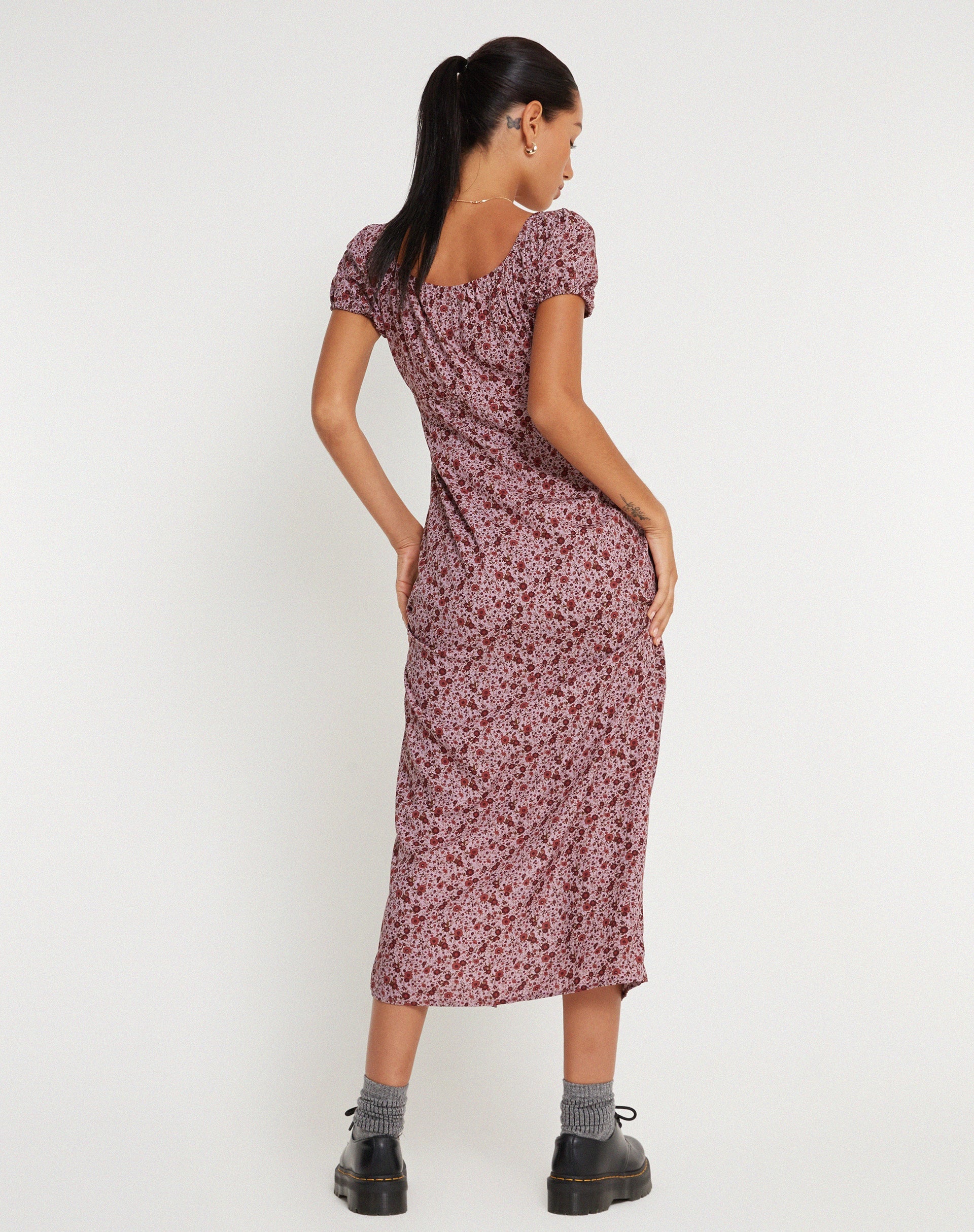 IMAGEN DE Vestido Larson Midi en 90's Floral Borgoña