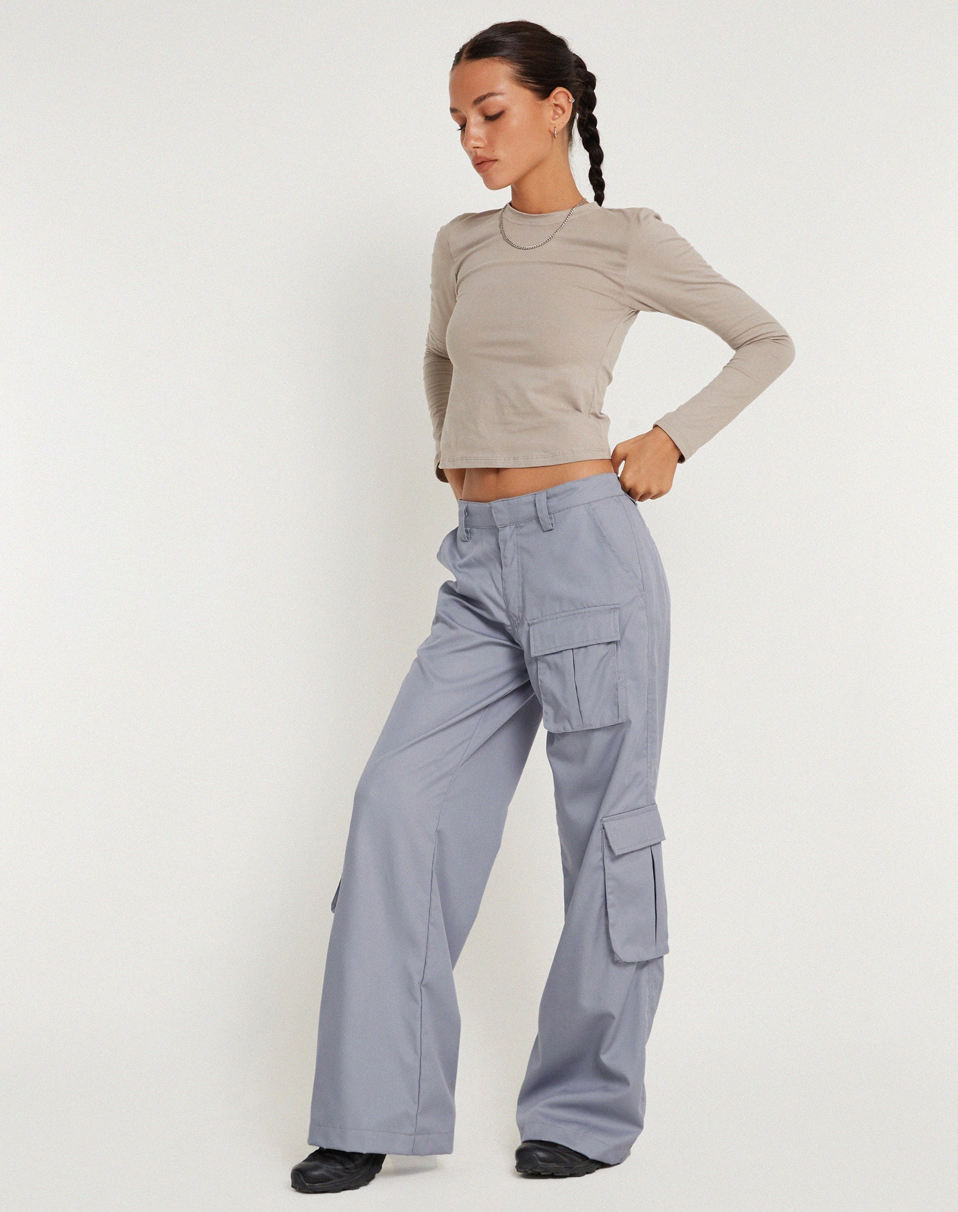 imagen de Lovis Low Rise Cargo Trouser en gris