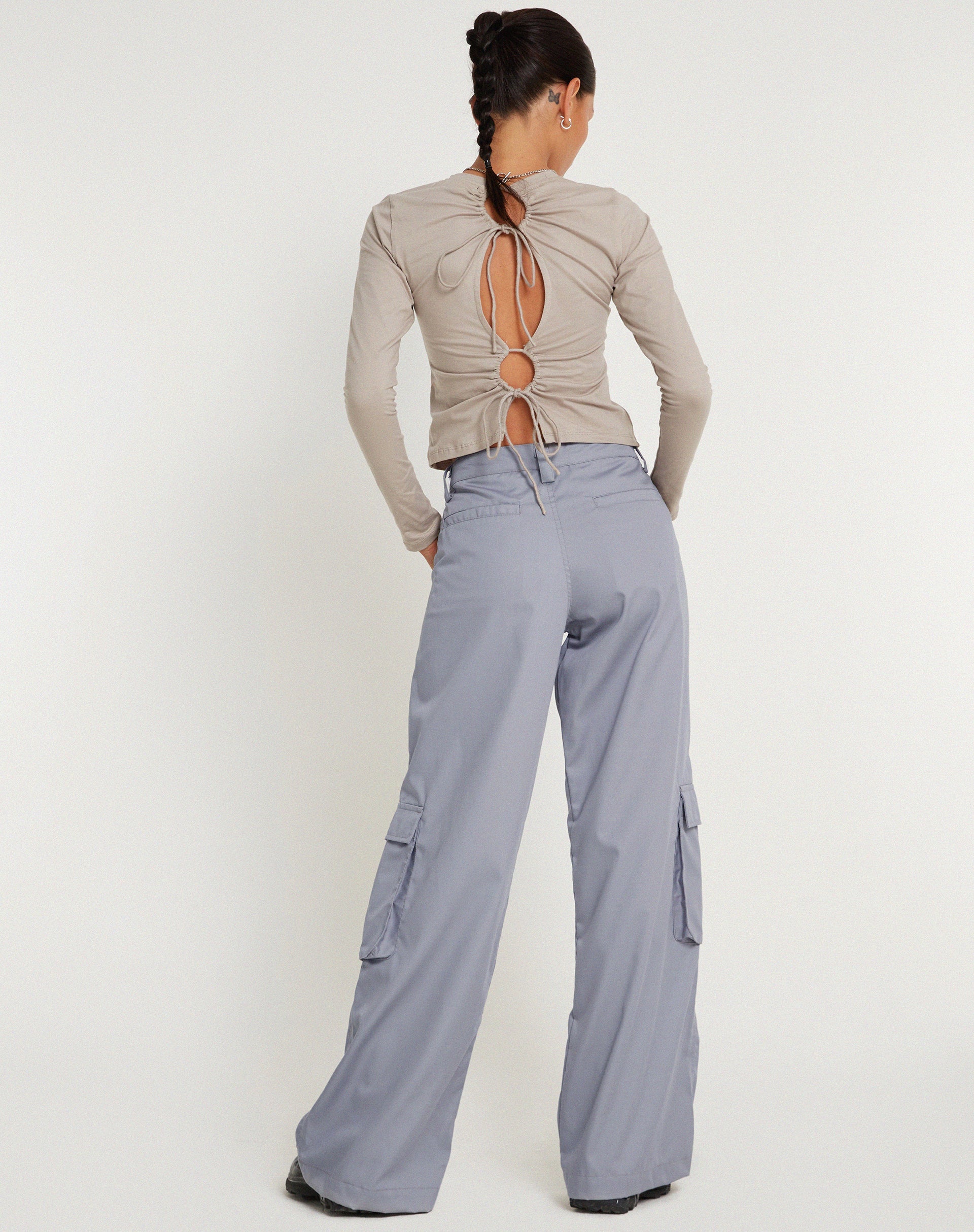 imagen de Lovis Low Rise Cargo Trouser en gris