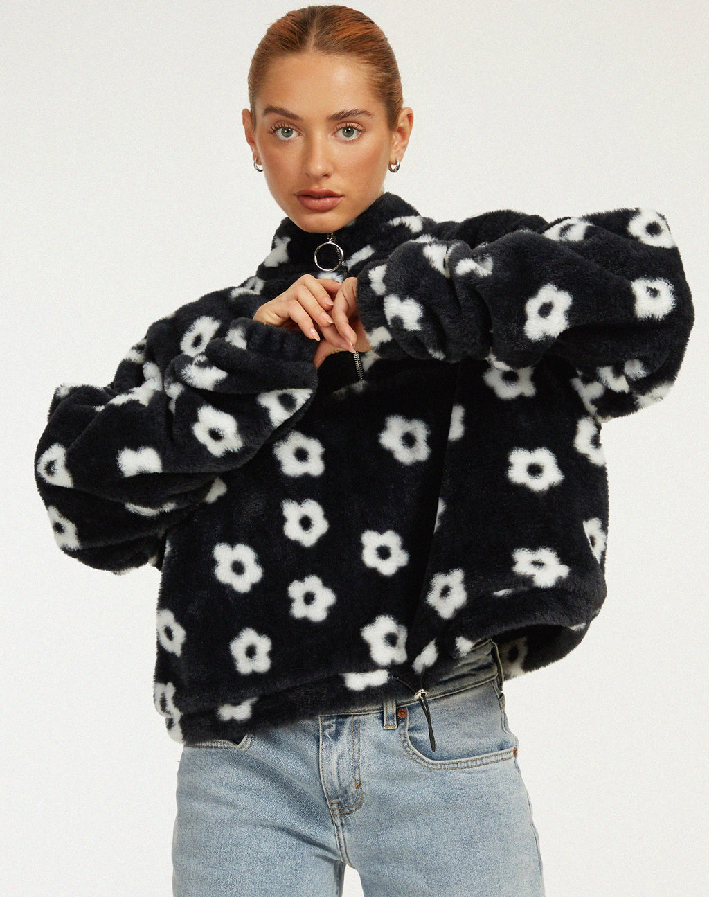 Chaqueta Nero en blanco y negro margarita