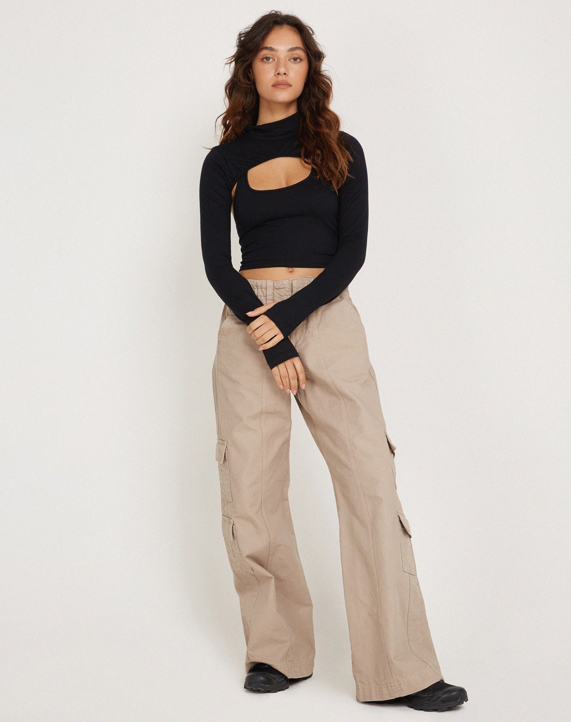 imagen de Raccet Long Sleeve Crop Top in Black