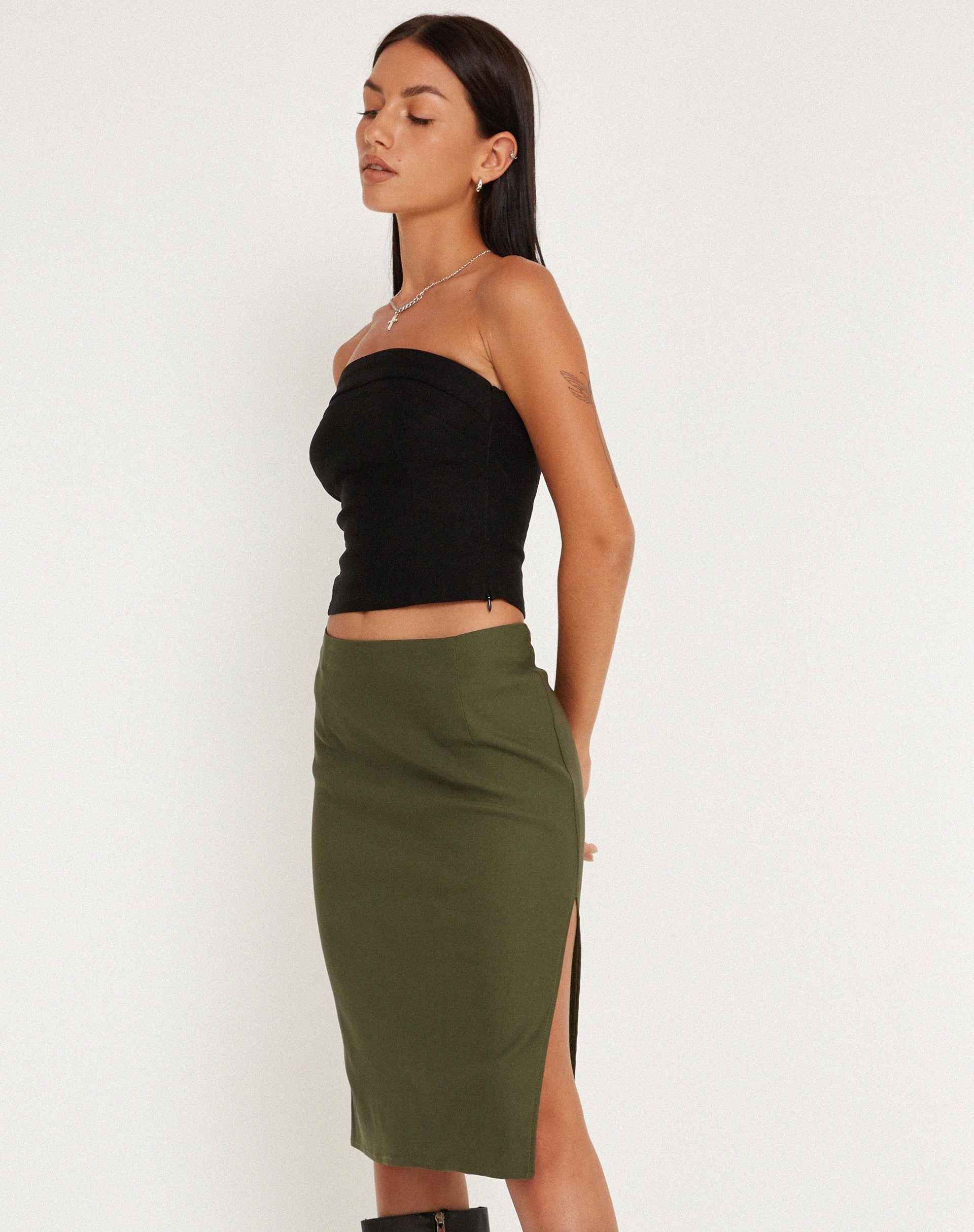 imagen de Sekoji Side Slit Midi Skirt in Khaki