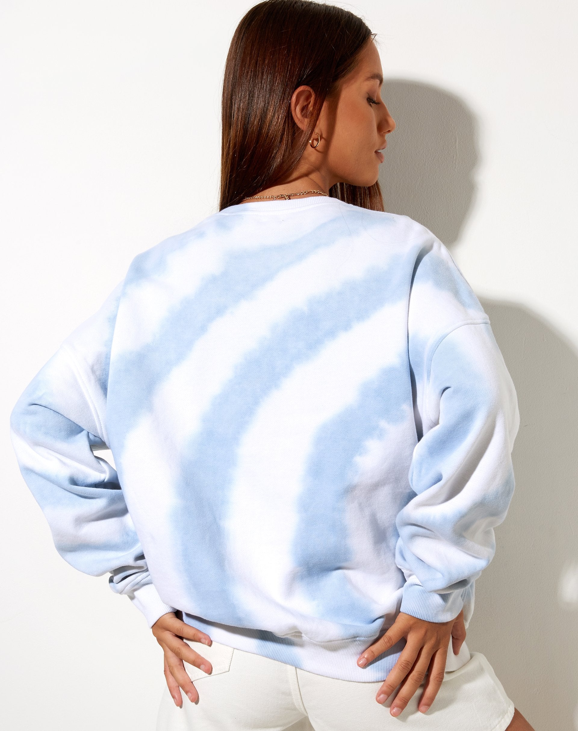 Imagen de sudadera Ted en azul y blanco Swirl Tie Dye