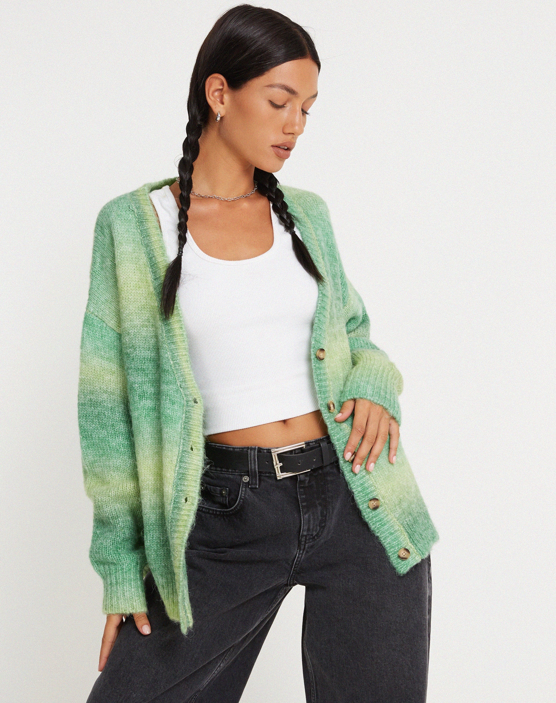 Imagen de Uriela Cardi en lana verde