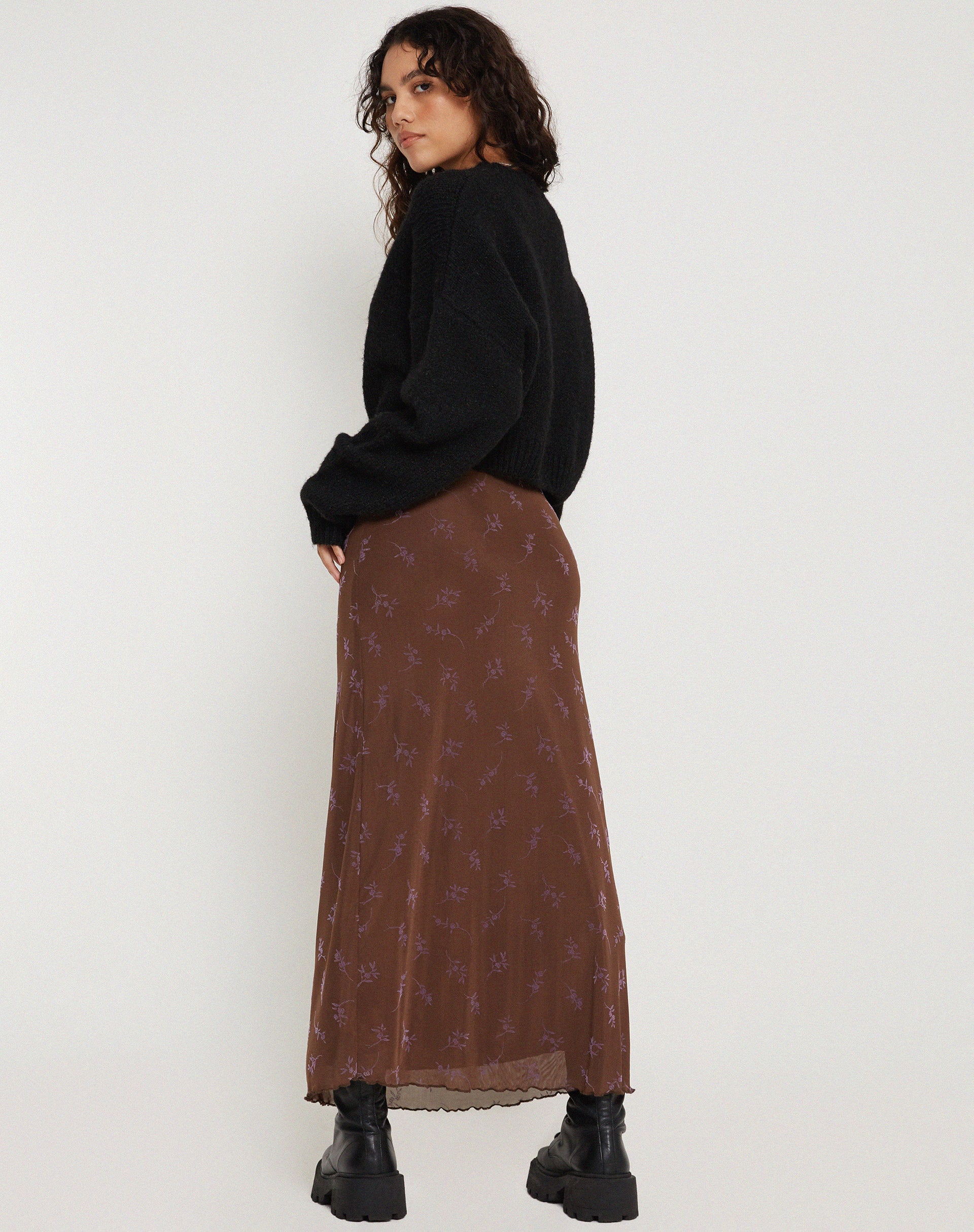 Imagen de Rindu Maxi Skirt in Flower Stem Flock Marrón