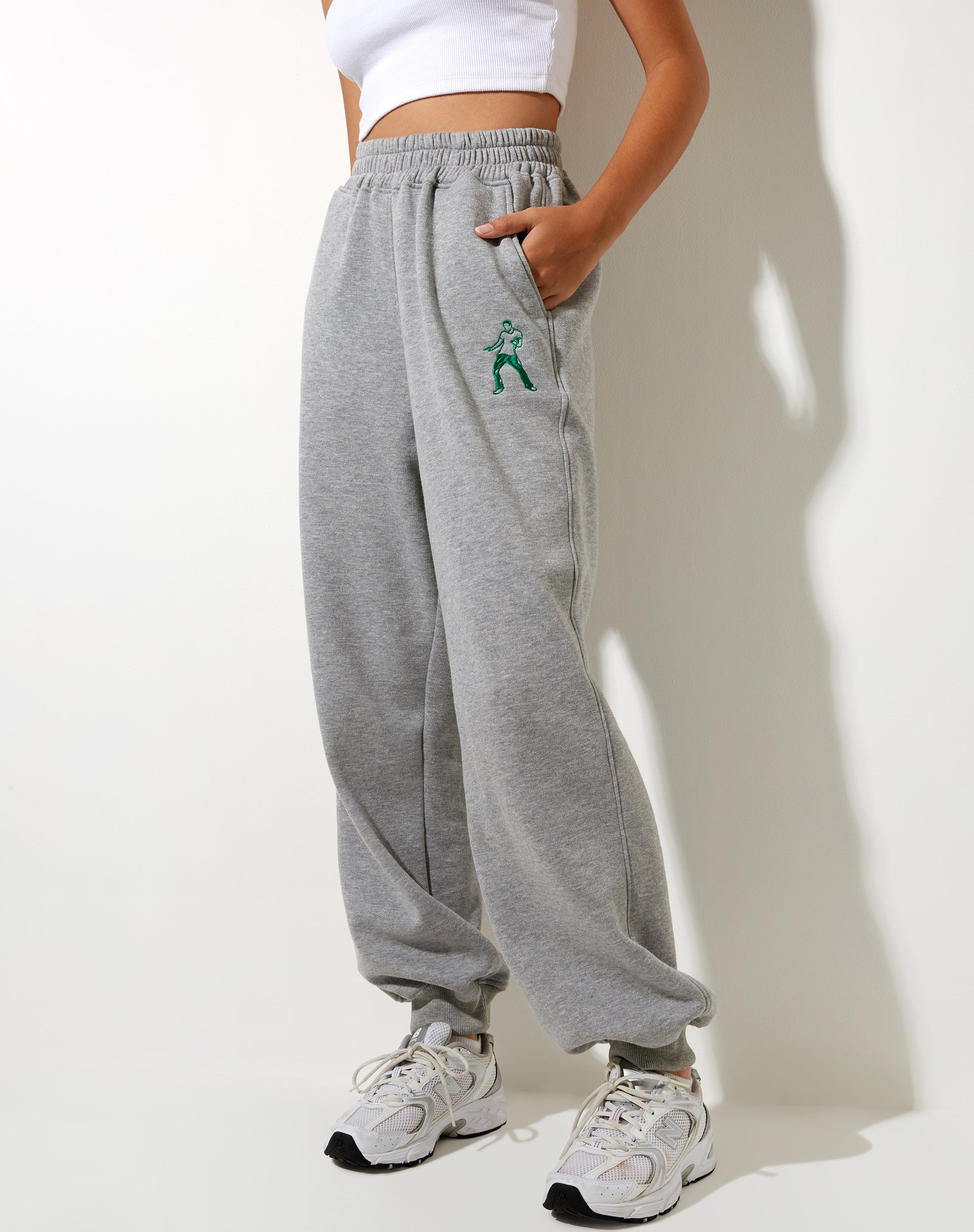 Imagen de Roider Jogger en Greymarl Dancing Figure Embro