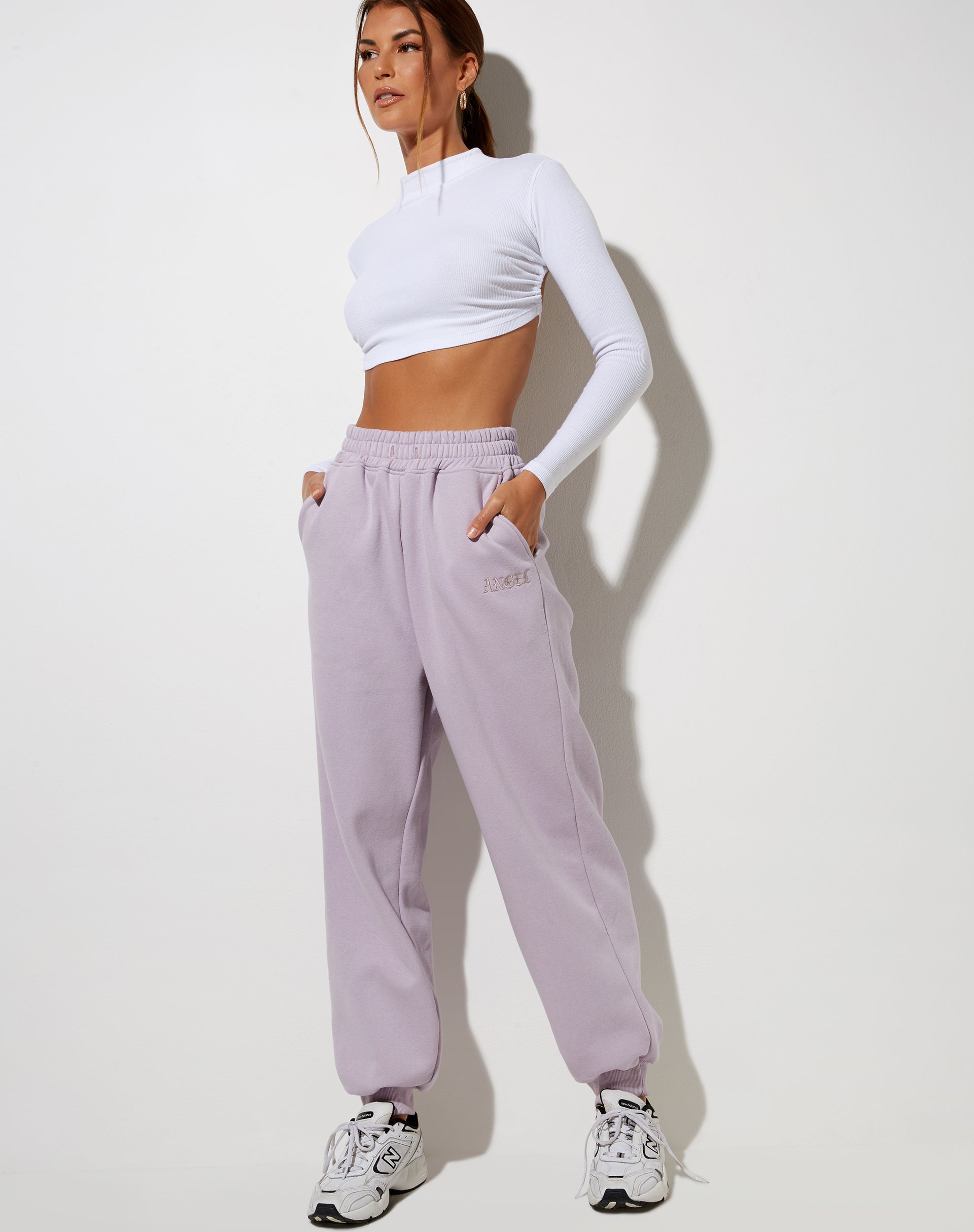 Imagen de Roider Jogger en Violeta Angel Embro