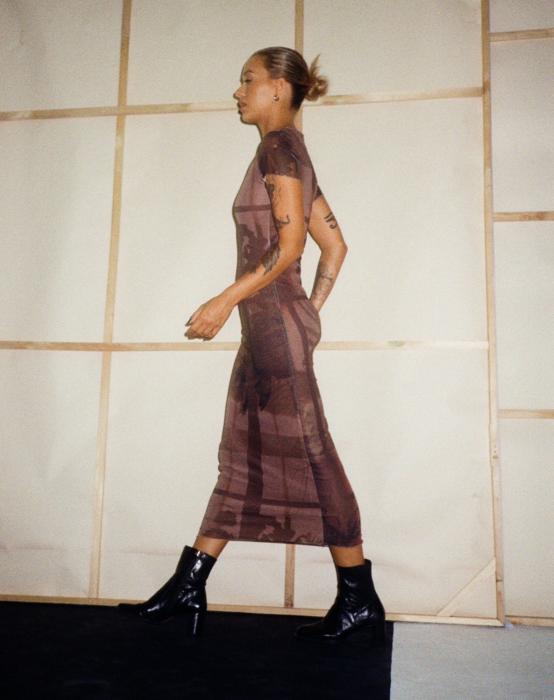 imagen de Roska Midi Dress en Photo Brown