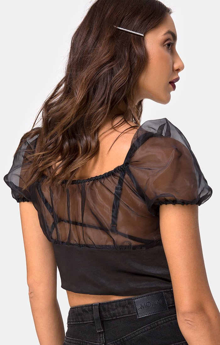 Ruina Top en negro satinado