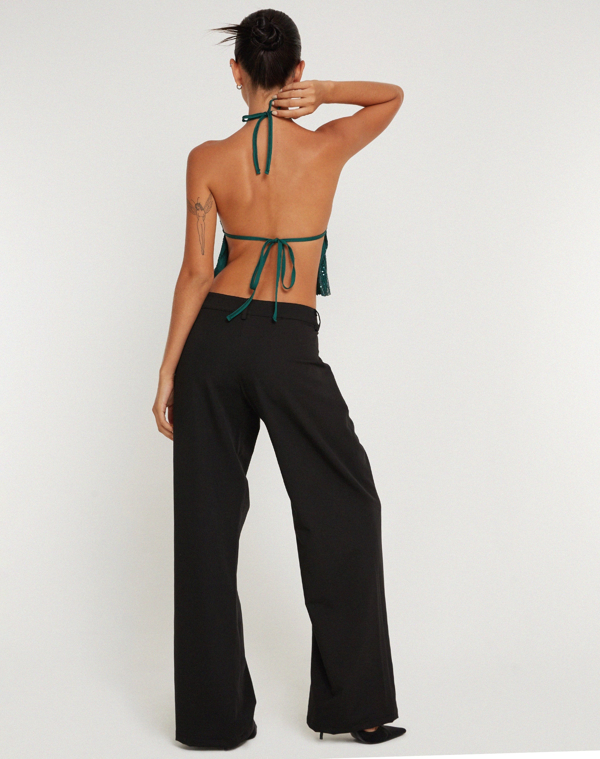 imagen de Runita Halter Top en Drape Sequin Forest Green