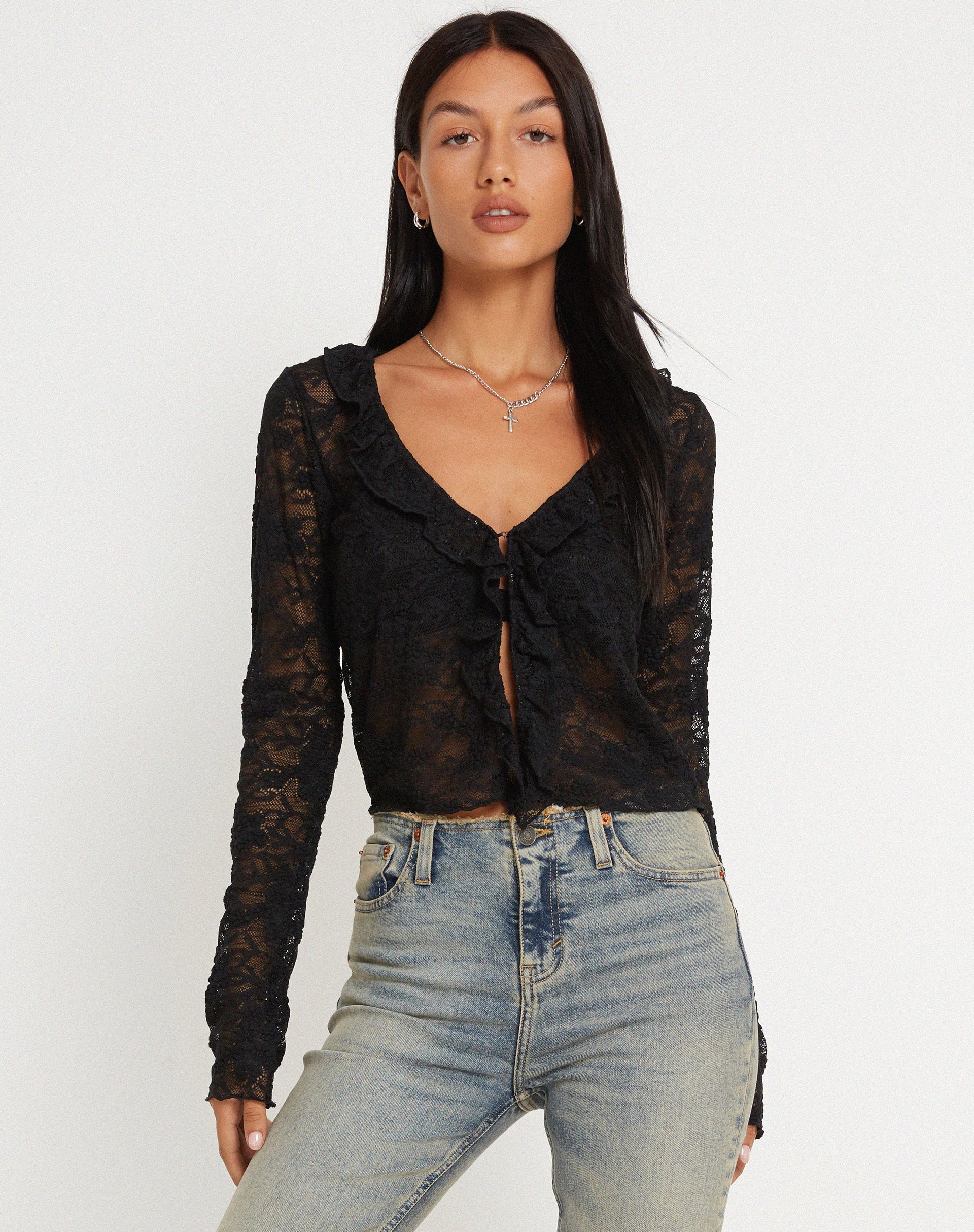 imagen de Sadiru Cardi en Lace Black