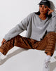Imagen del pantalón Sakila de cuadros marrones