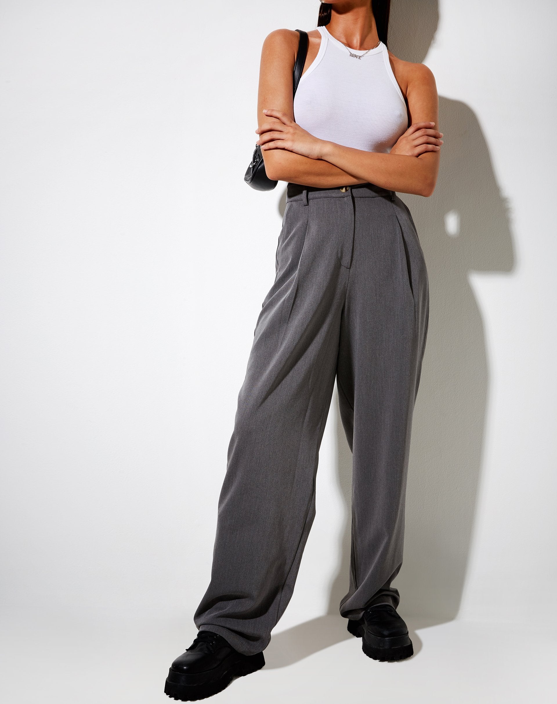 Imagen del pantalón Sakila en Tailoring Charcoal