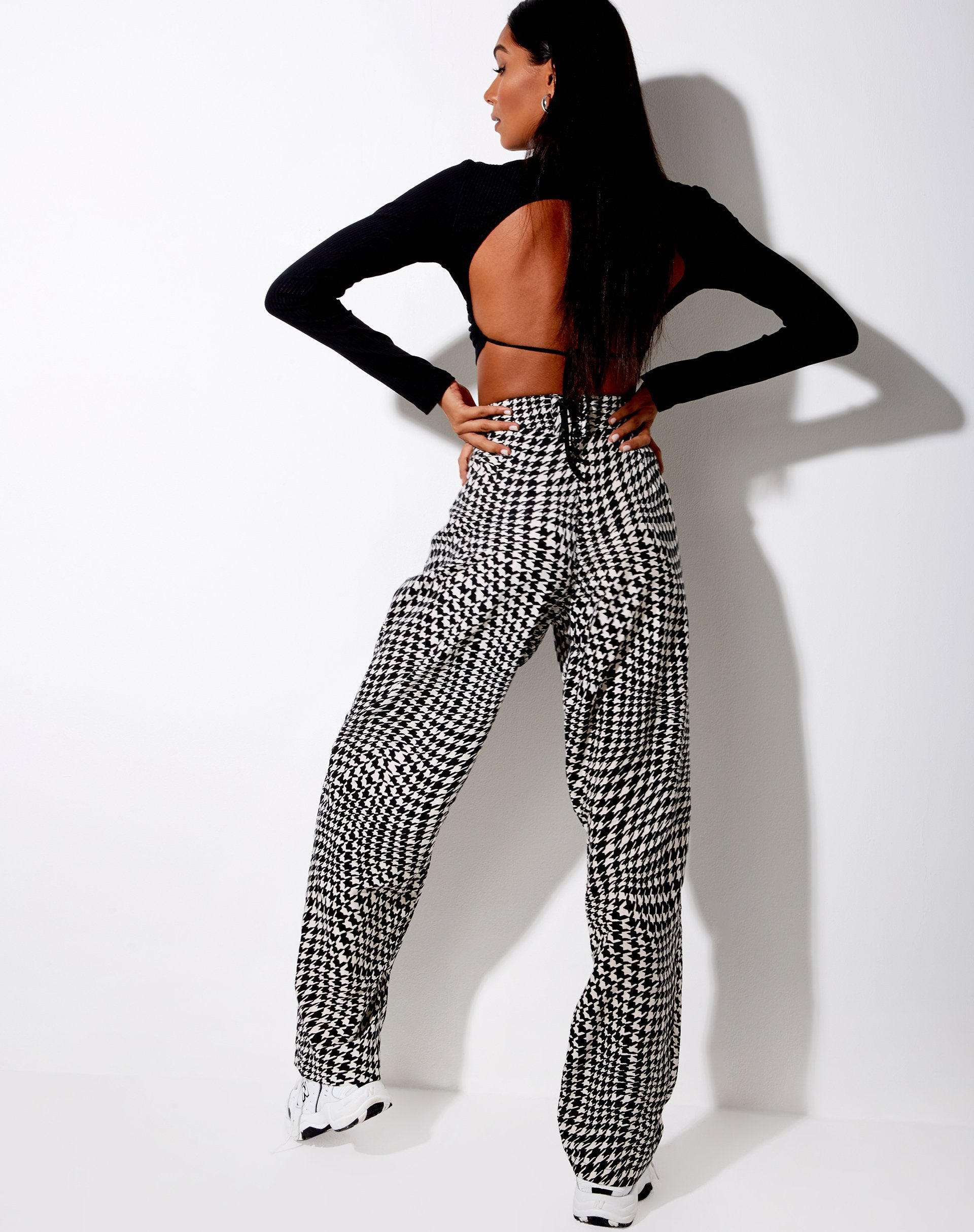 Imagen del pantalón Sakila de Wavey Dogtooth