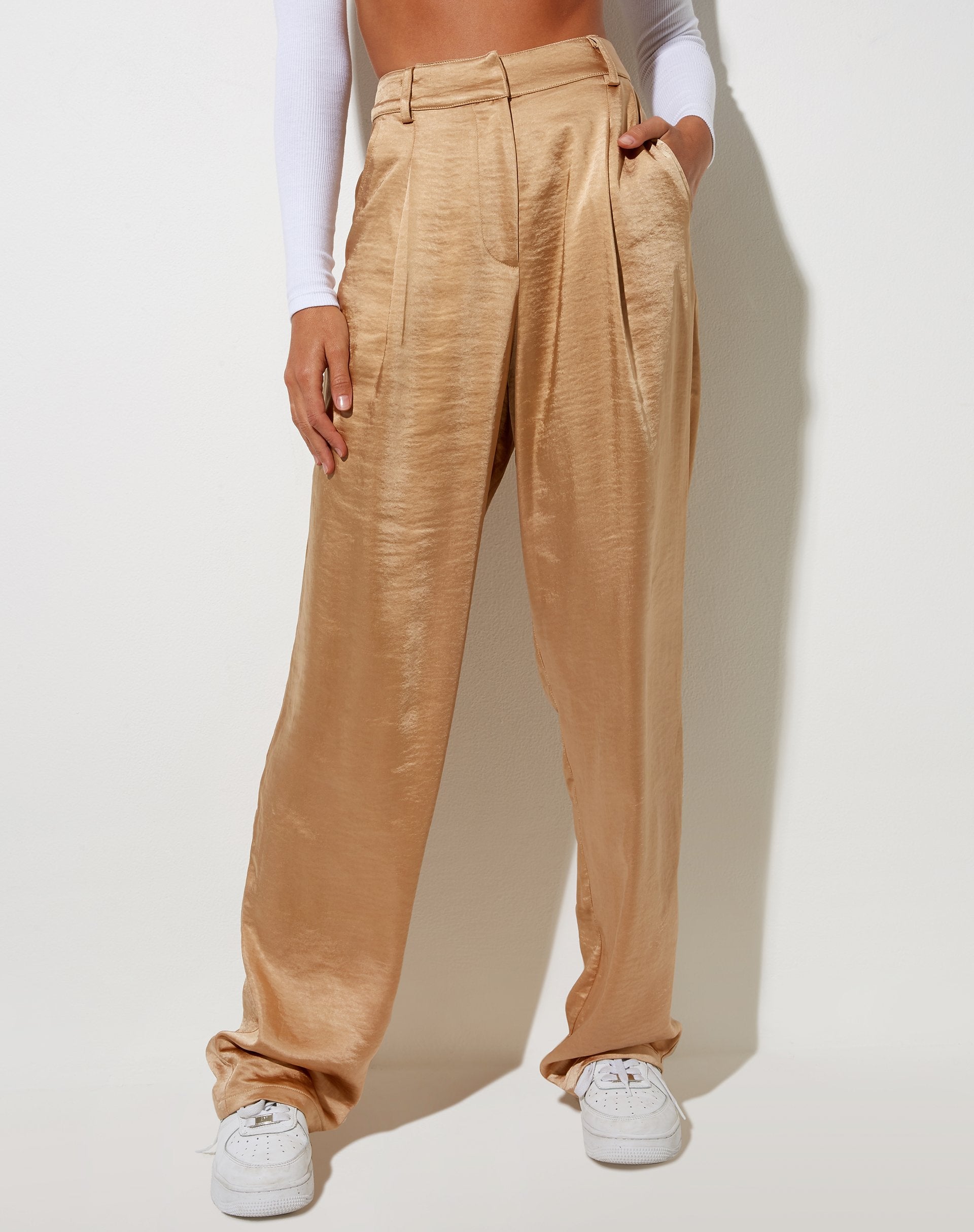 Imagen del pantalón Sakila de satén Golden Sand