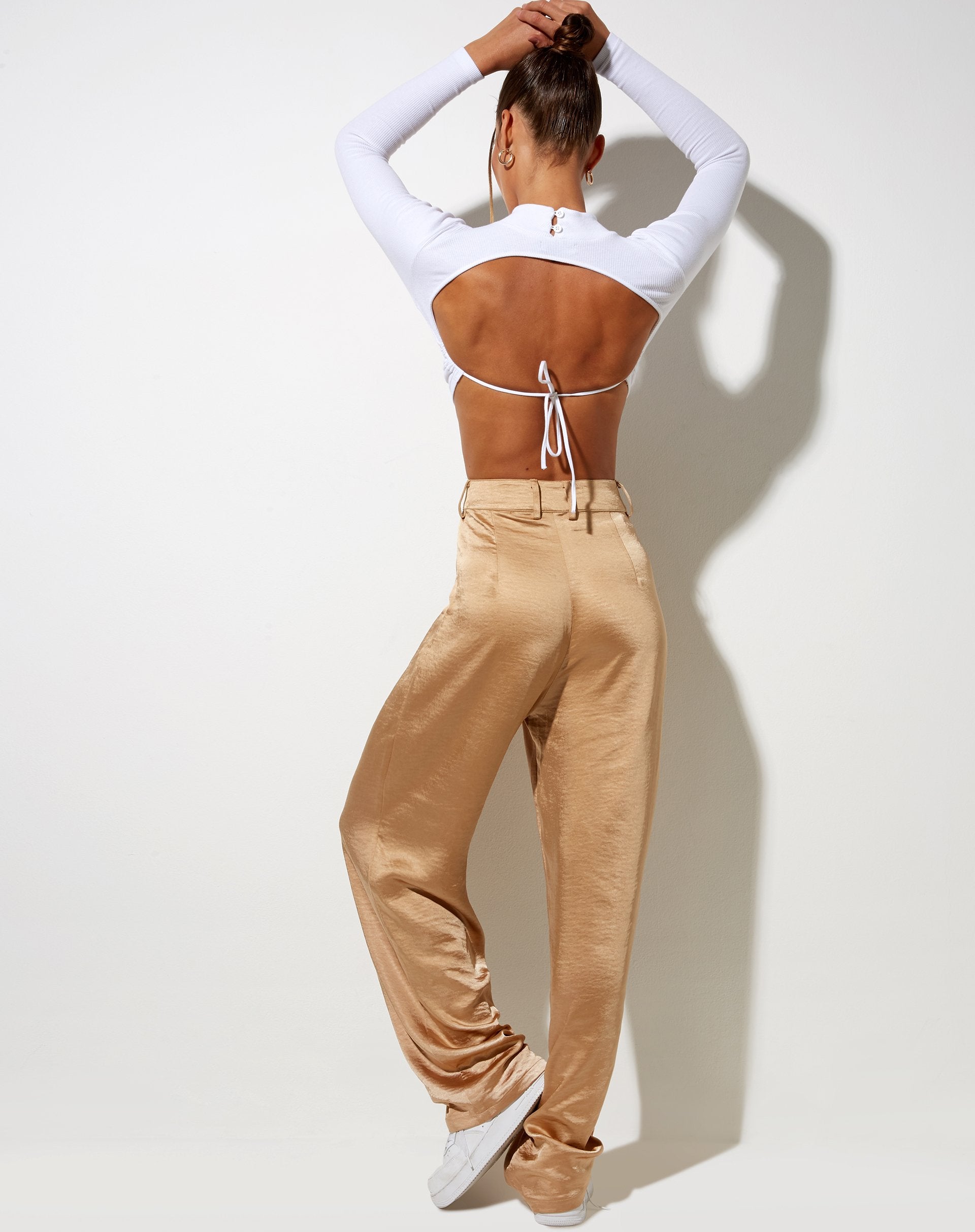Imagen del pantalón Sakila de satén Golden Sand