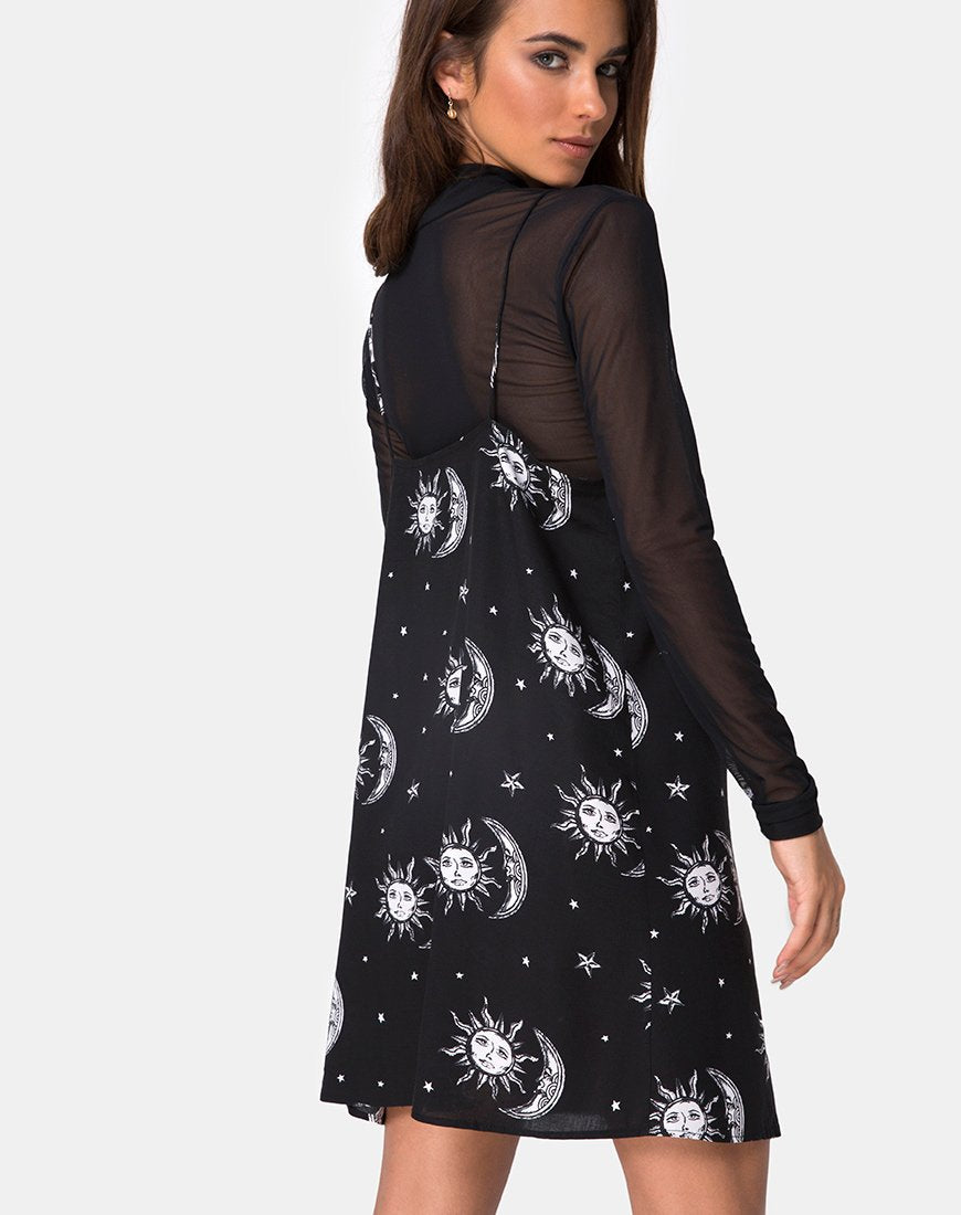 Imagen de Sanna Slip Dress in Sun Moon Stars BW