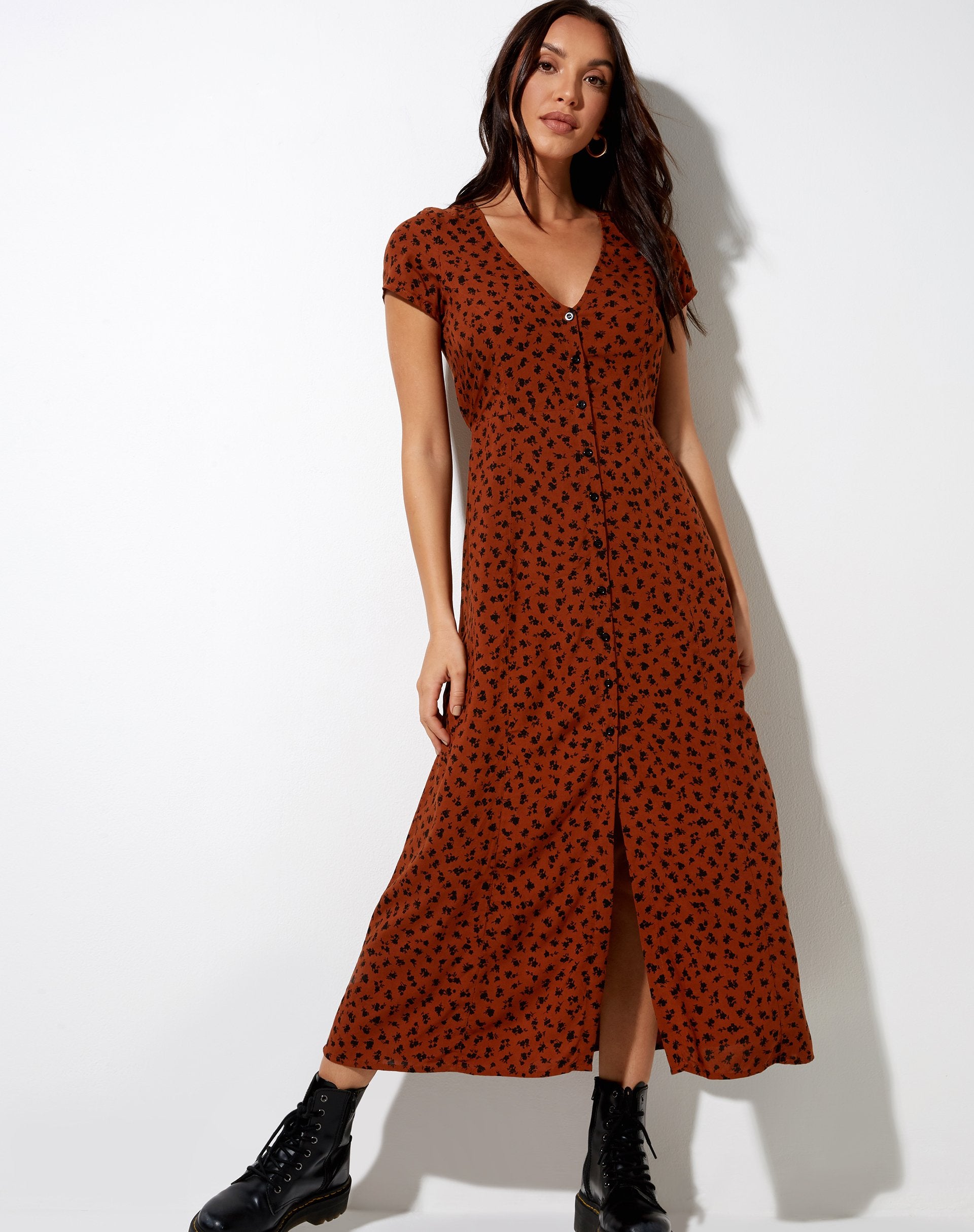 Imagen del vestido Sanrin Midi Dress in Dainty Daisy Bombay Brown