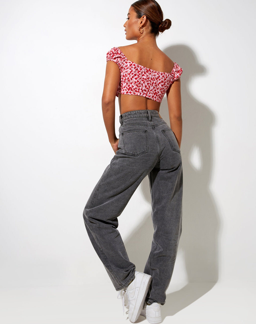 Crop Top Sarae en Ditsy Butterfly Melocotón y Rojo