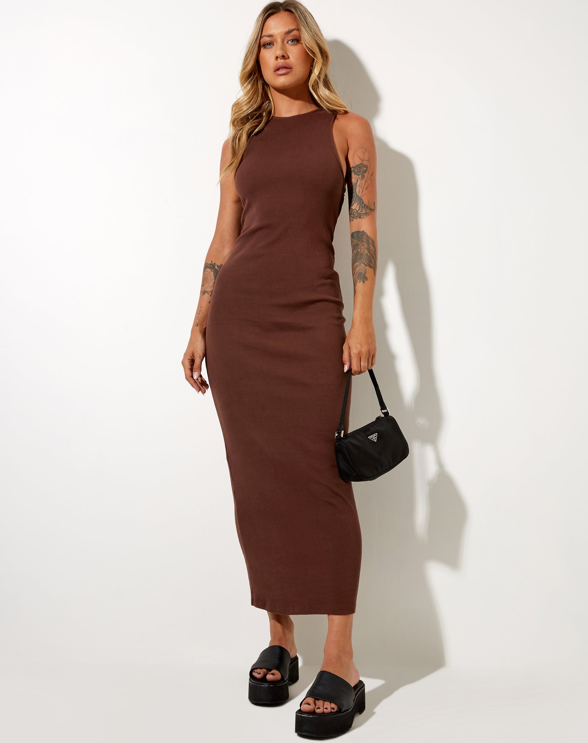 Imagen de Sarves Maxi Dress in Rib Deep Mahogany