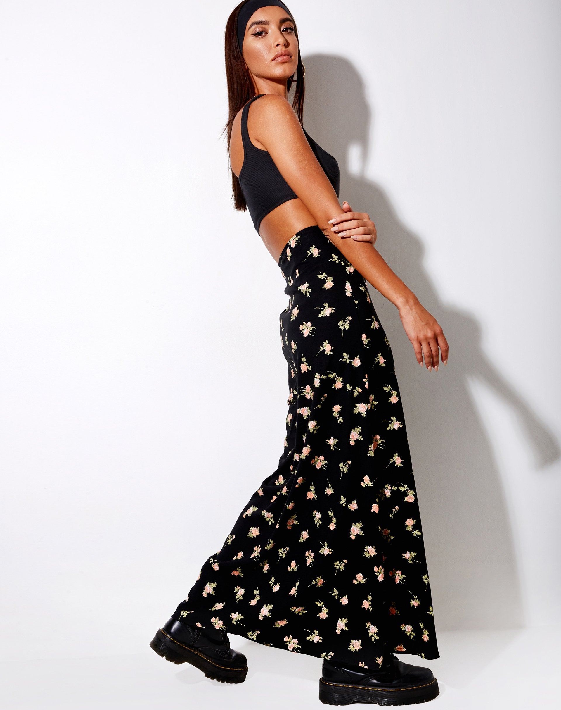 Imagen de Sayan Maxi Falda en Rose Garden Negro