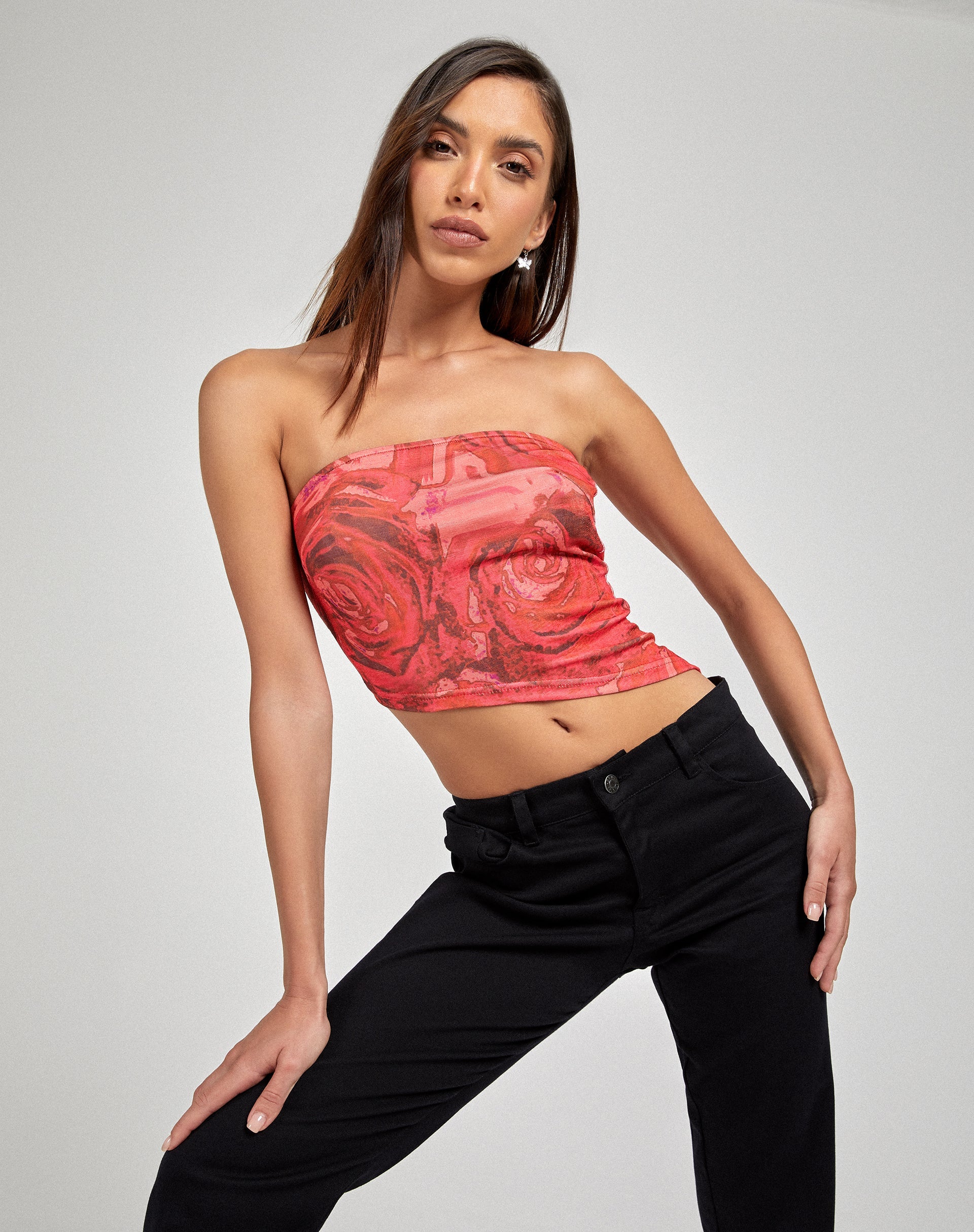 Top Sayunda Bandeau Rojo Pétalo de Rosa