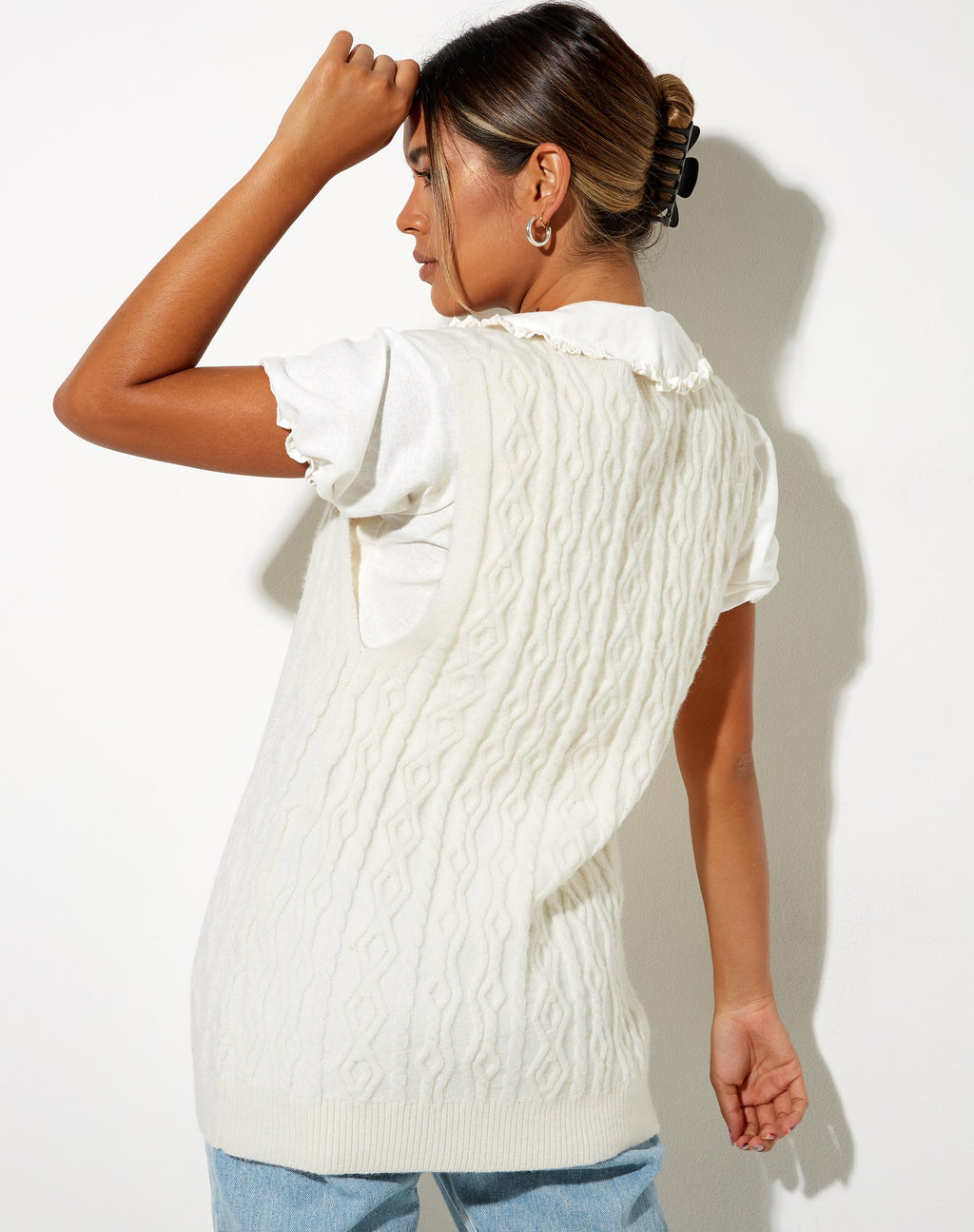 Selvi Cardi en punto marfil