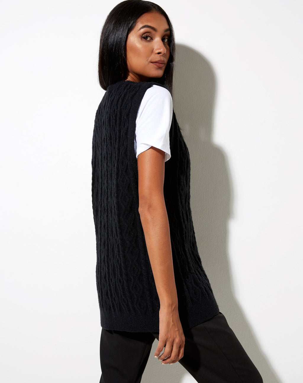 Selvi Cardi en punto negro
