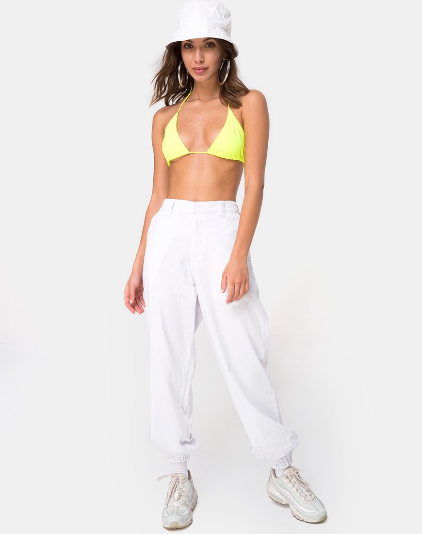 Imagen de Gwen Bralet en amarillo neón