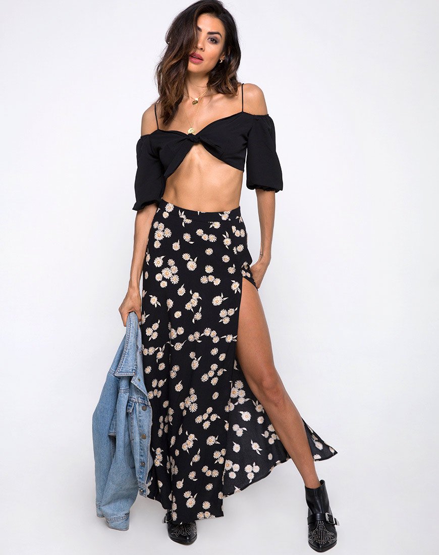 Maxifalda Shayk en Grunge Daisy Floral