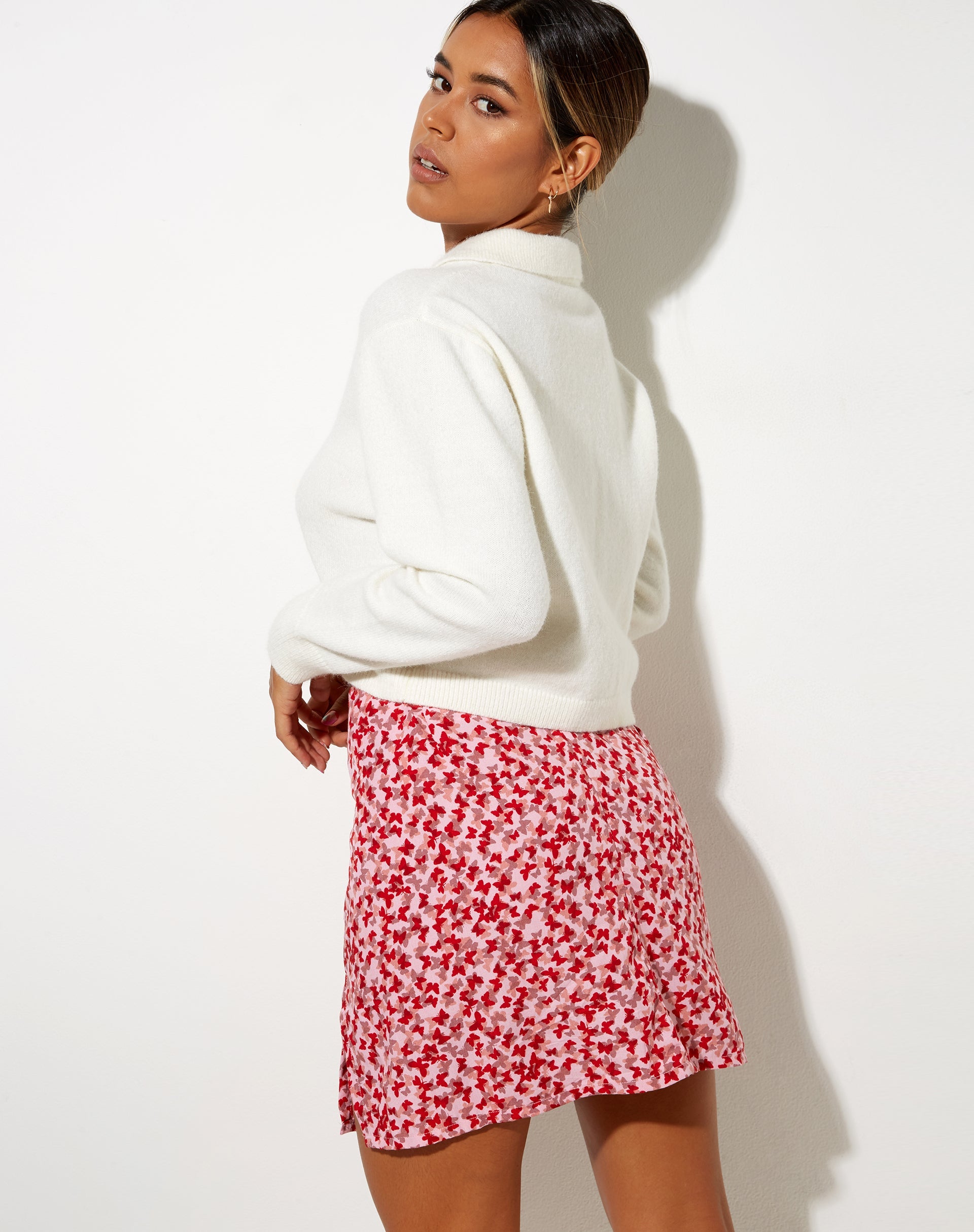 Imagen de Sheny Minifalda en Ditsy Butterfly Melocotón y Rojo
