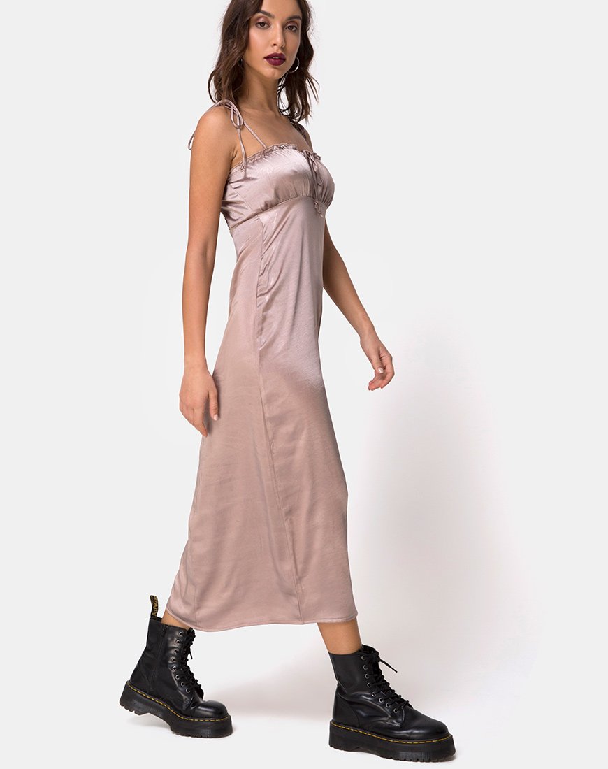 Imagen del vestido Shilia de satén visón