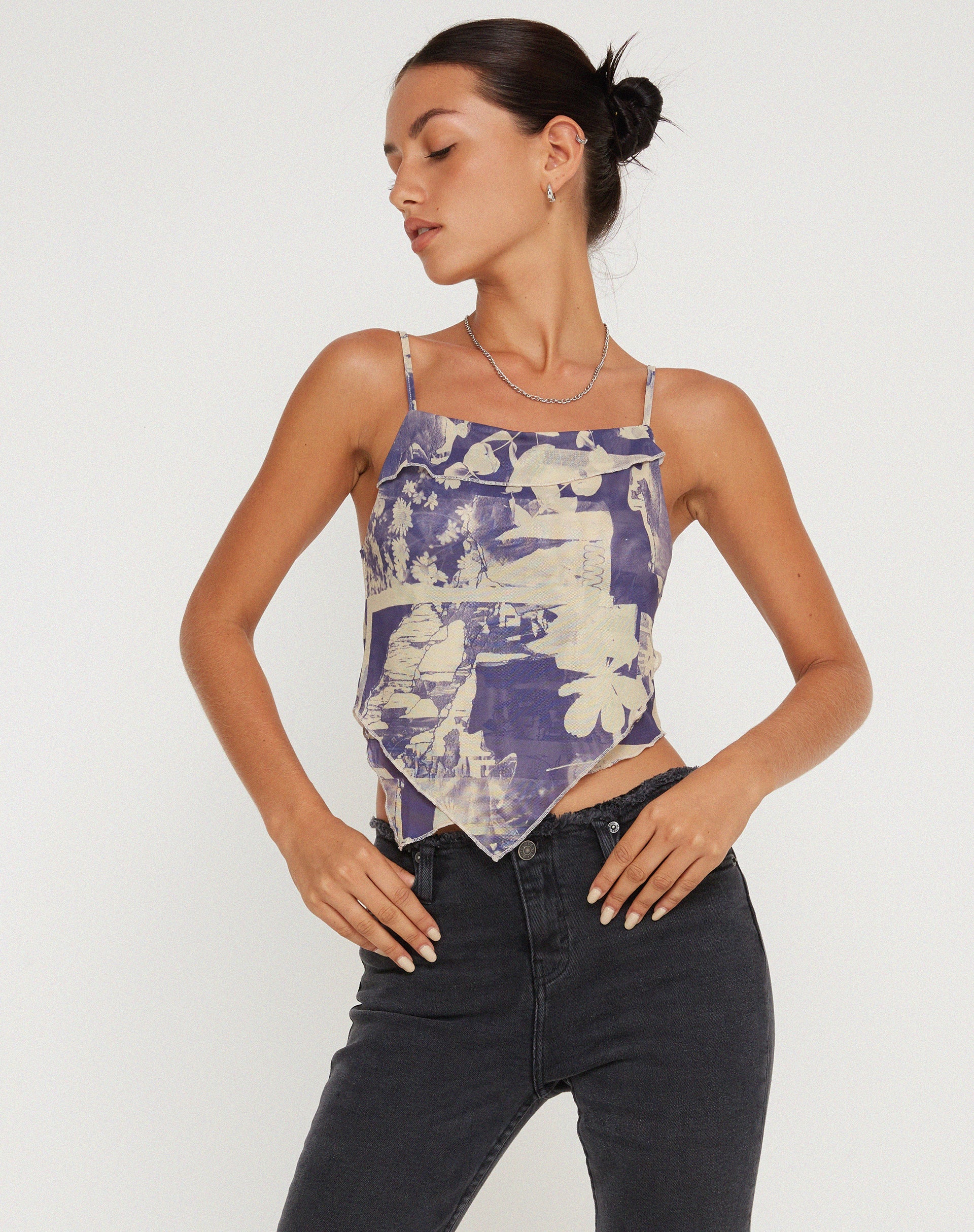 imagen de Shindu Mesh Vest Top en Collage Floral Sombra Púrpura