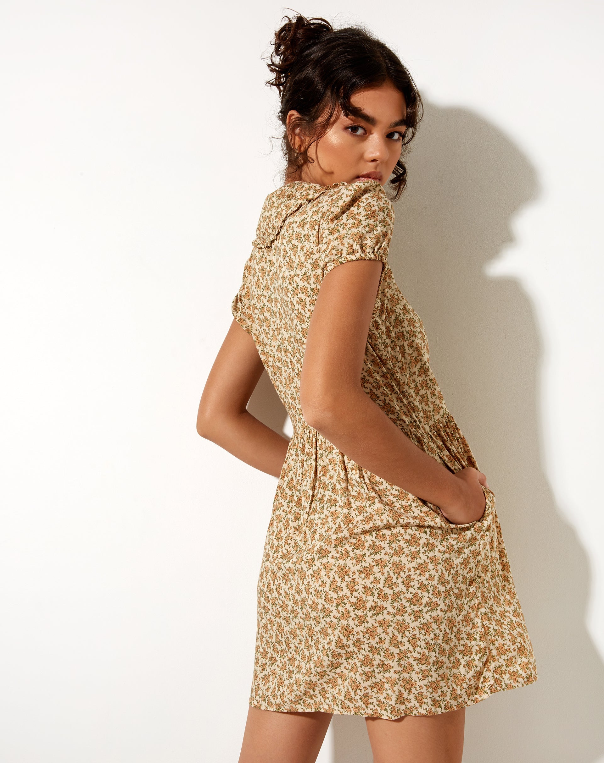 Imagen de Shire Mini Dress in Washed Ditsy