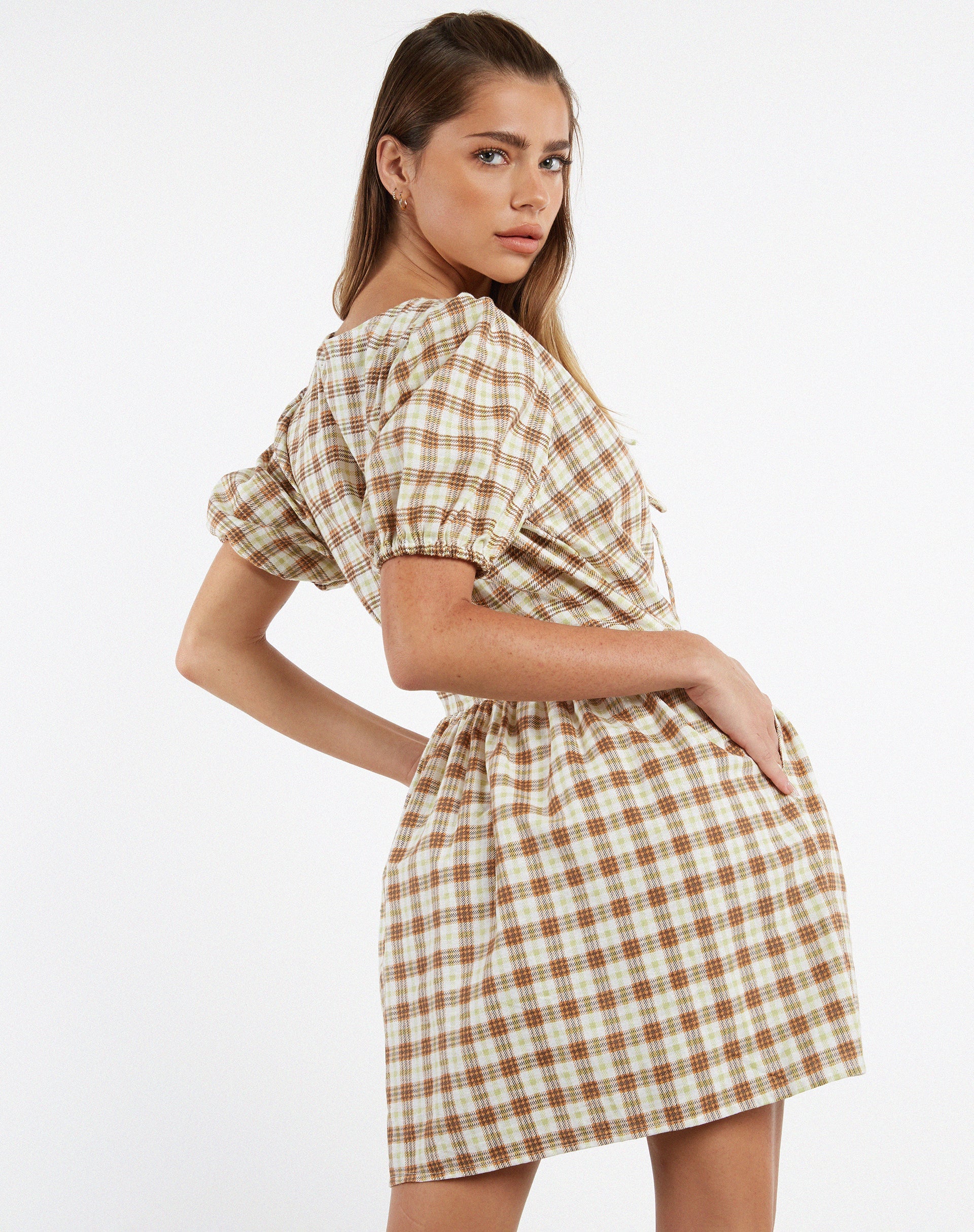 Imagen de MOTEL X JACQUIE Shirley Mini Dress in Yellow Brown Check