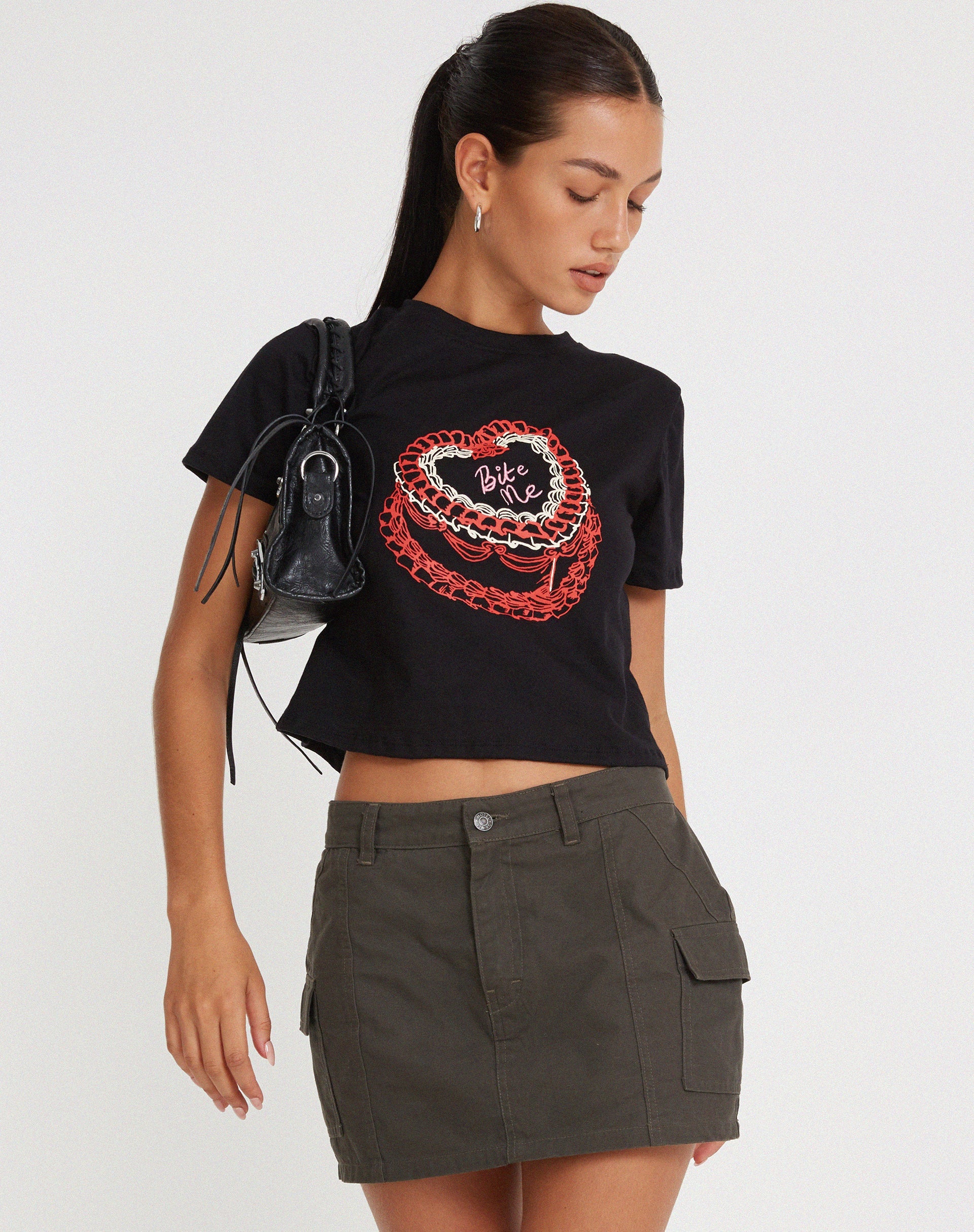 Camiseta Shrunk Tee en negro Bite Me