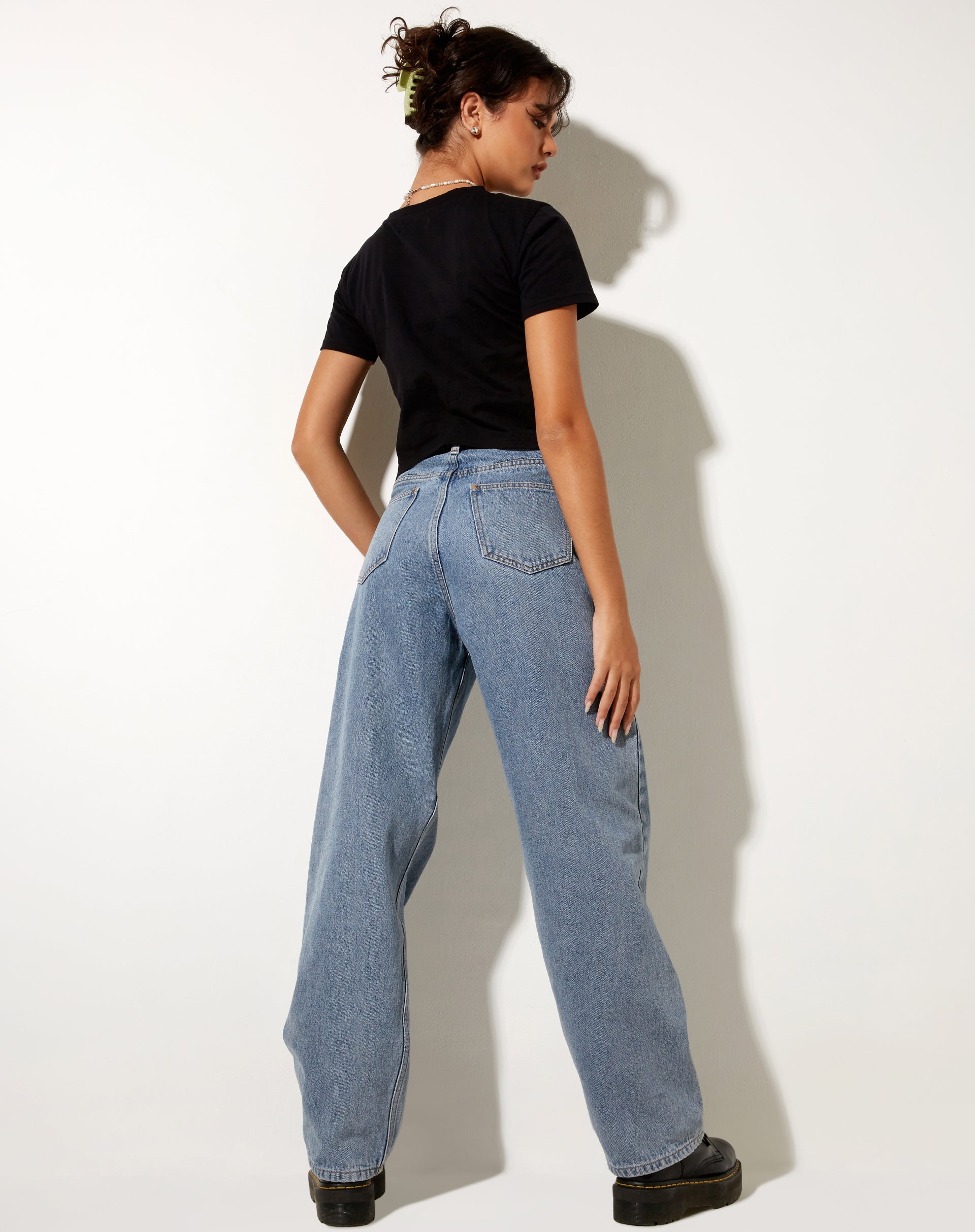 Imagen de Shrunk Tee in Black I Need Space