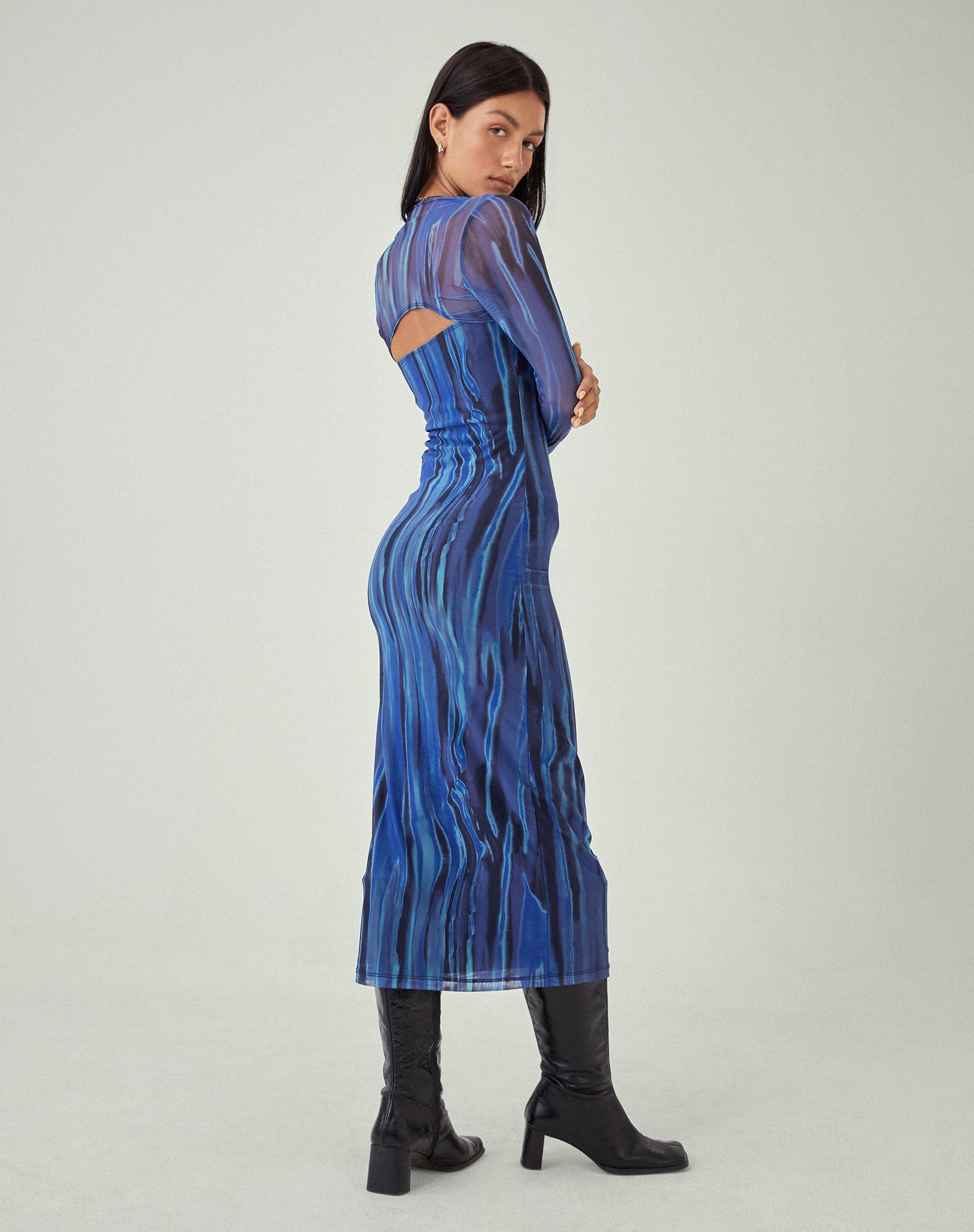 imagen de MOTEL X JACQUIE Shuro Maxi Dress in Colour Bleed Blue