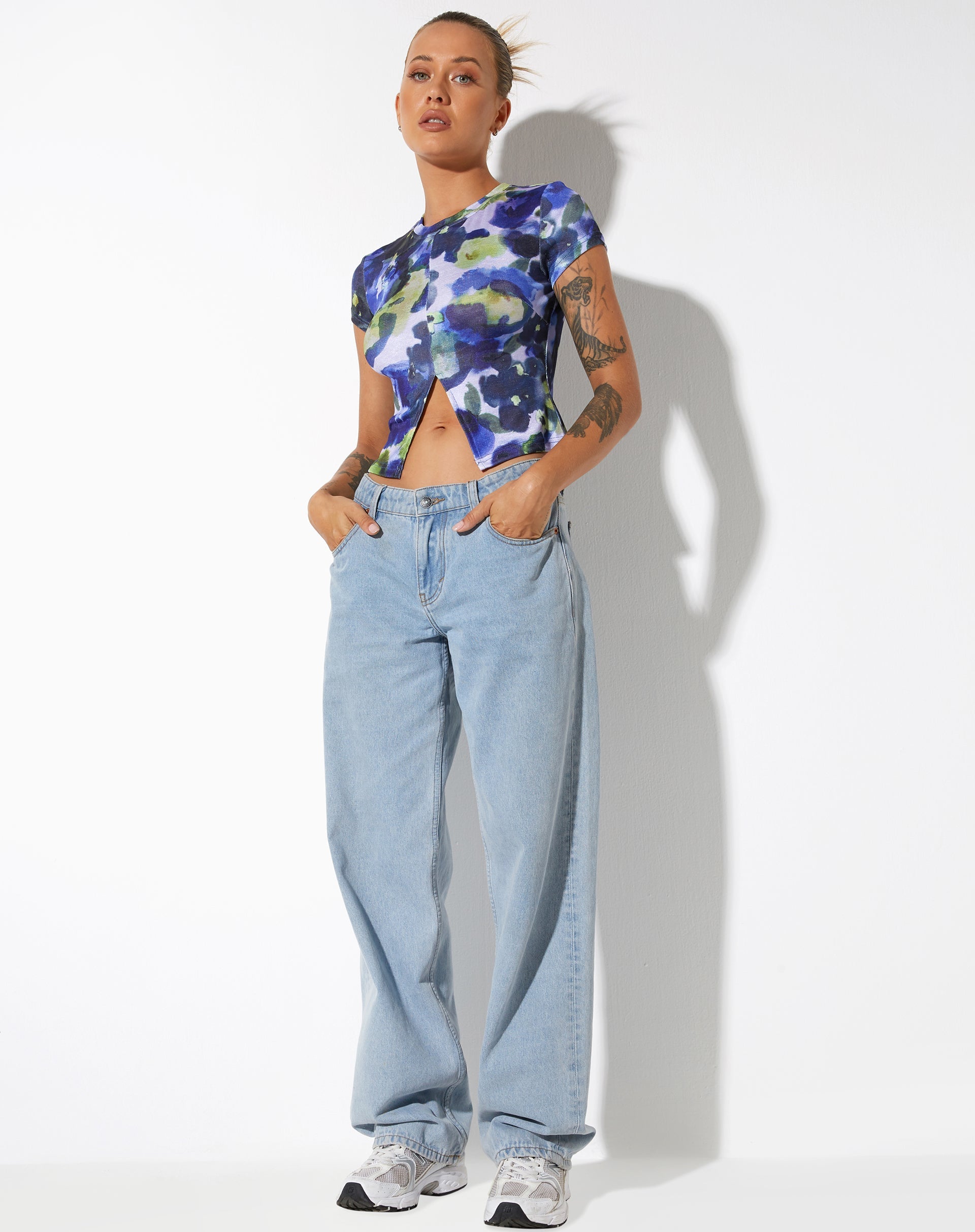 imagen de Sianda Crop Top en Acuarela Abstracta Azul