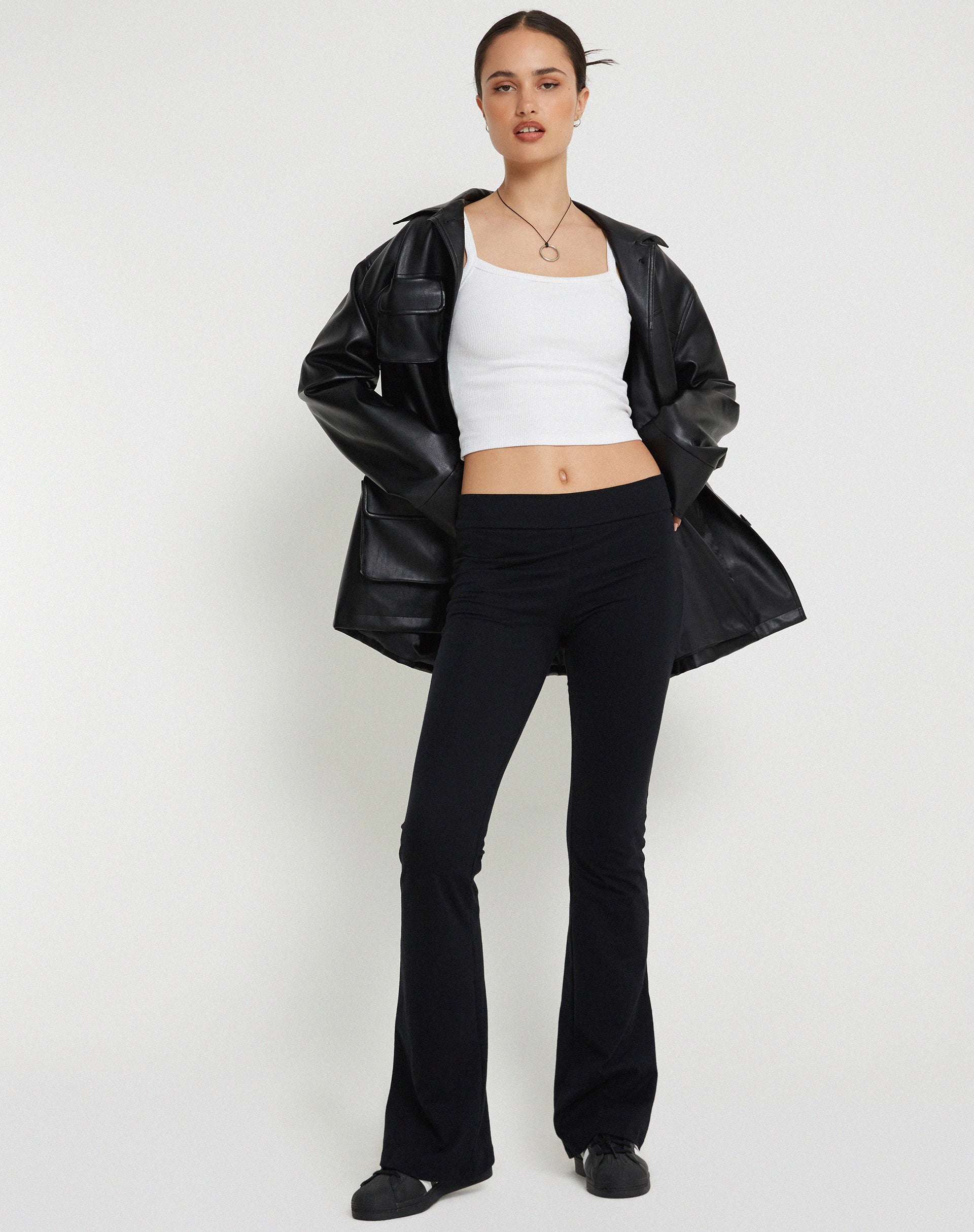 Imagen de Signe Regular Bootcut Tailored Trousers in Lycra Negro