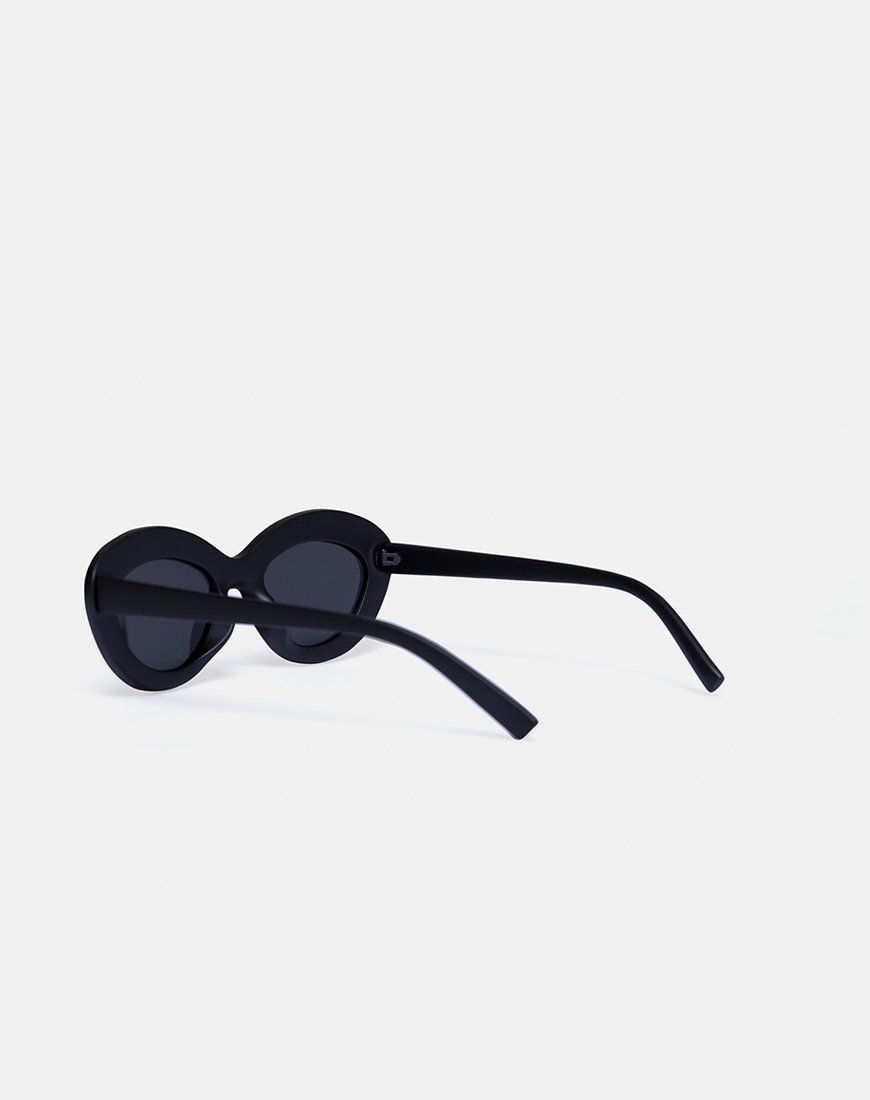 Imagen de las gafas de sol Skye en negro