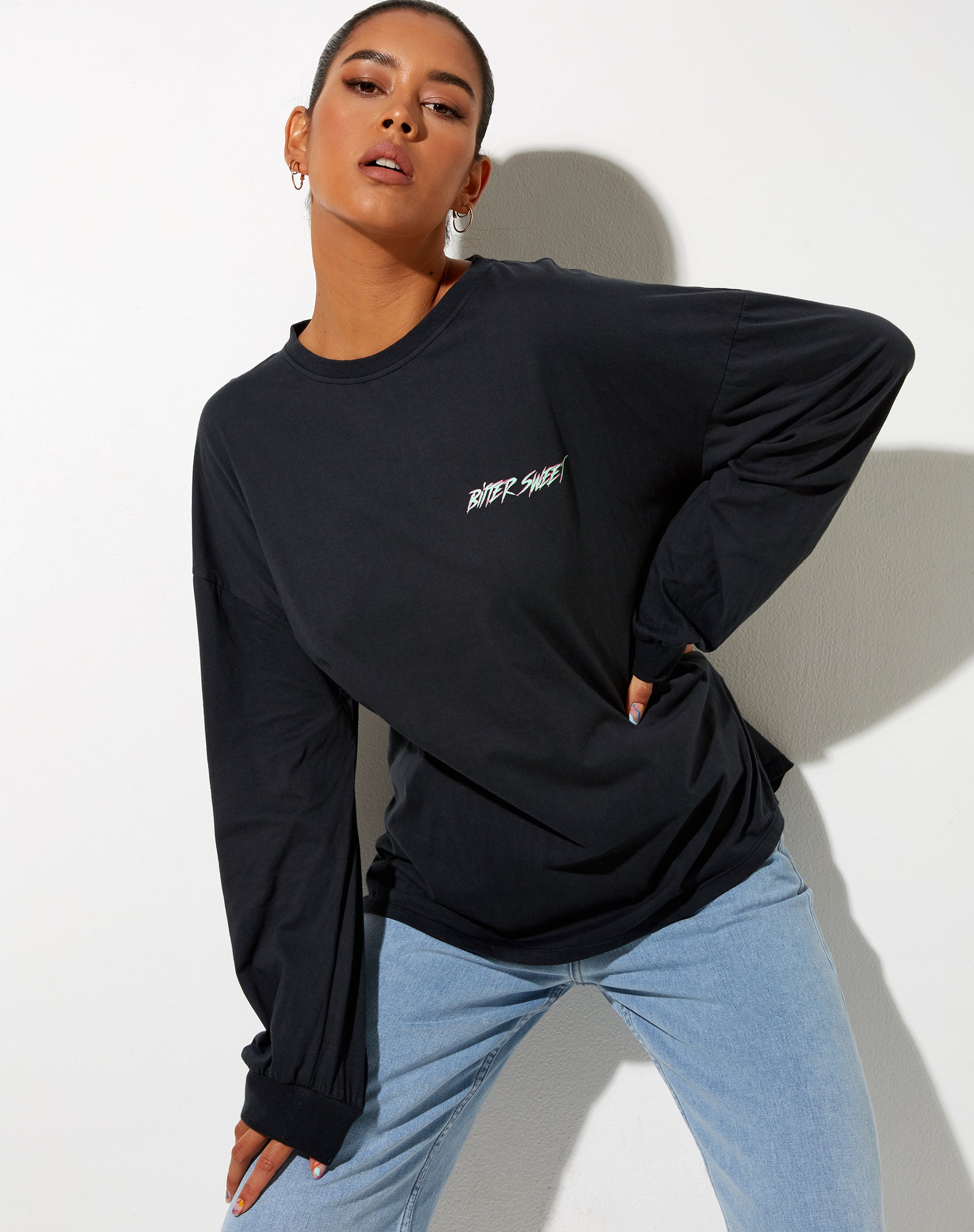 Imagen de Soph Tee en negro vintage Bittersweet
