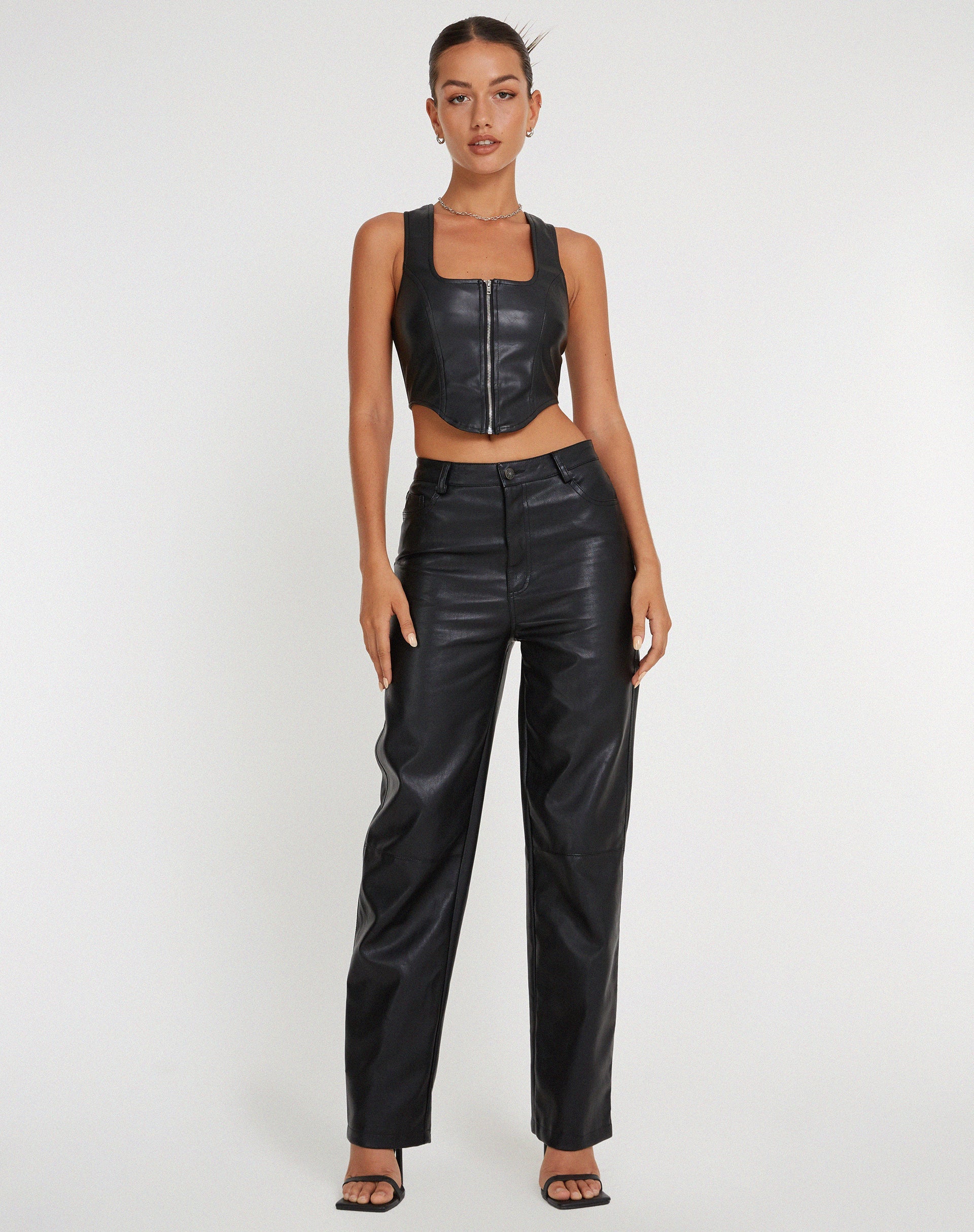 imagen de Zova Wide Leg Trouser en Pu Negro