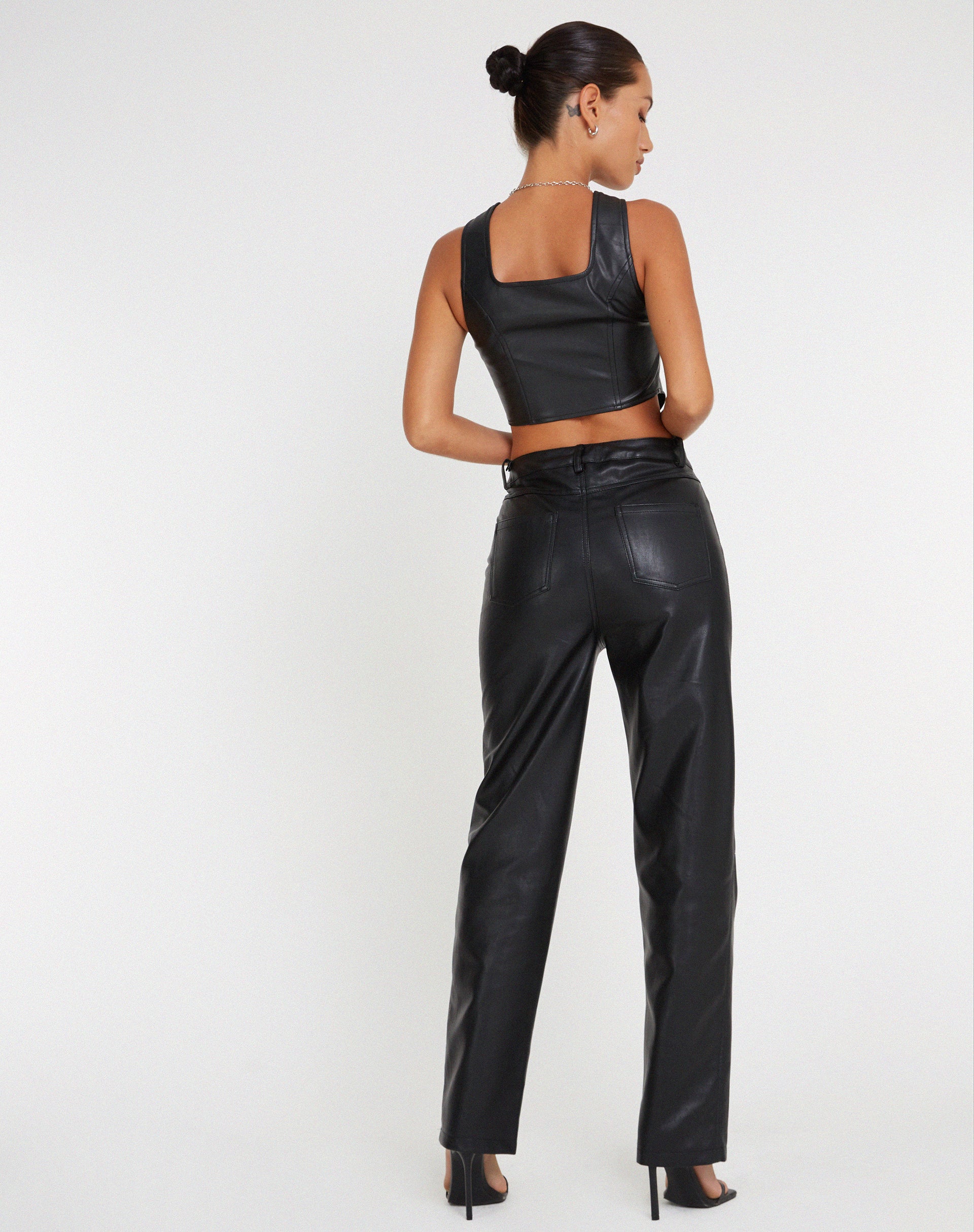 imagen de Zova Wide Leg Trouser en Pu Negro