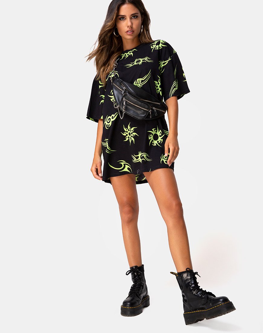 Imagen de Sunny Kiss Tee in Black with Tribal Repeat