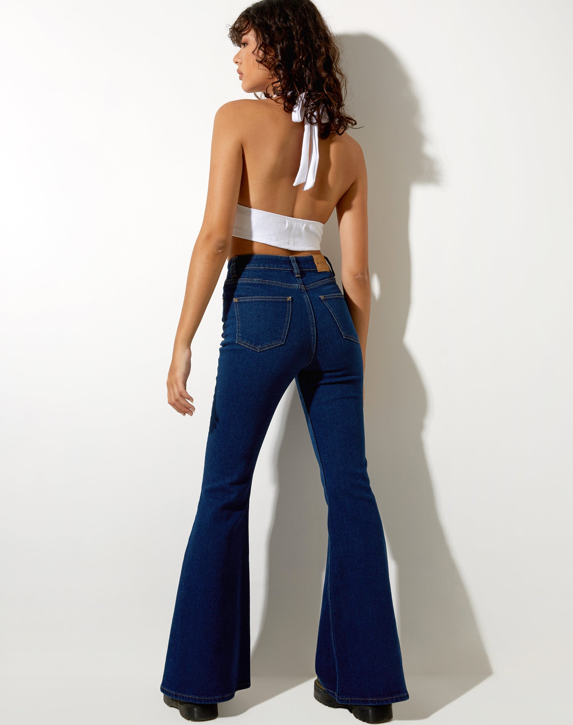Imagen de Super Flare Jeans en Mid Blue