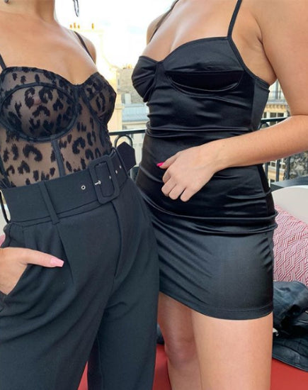 Vestido ajustado Leta de satén negro