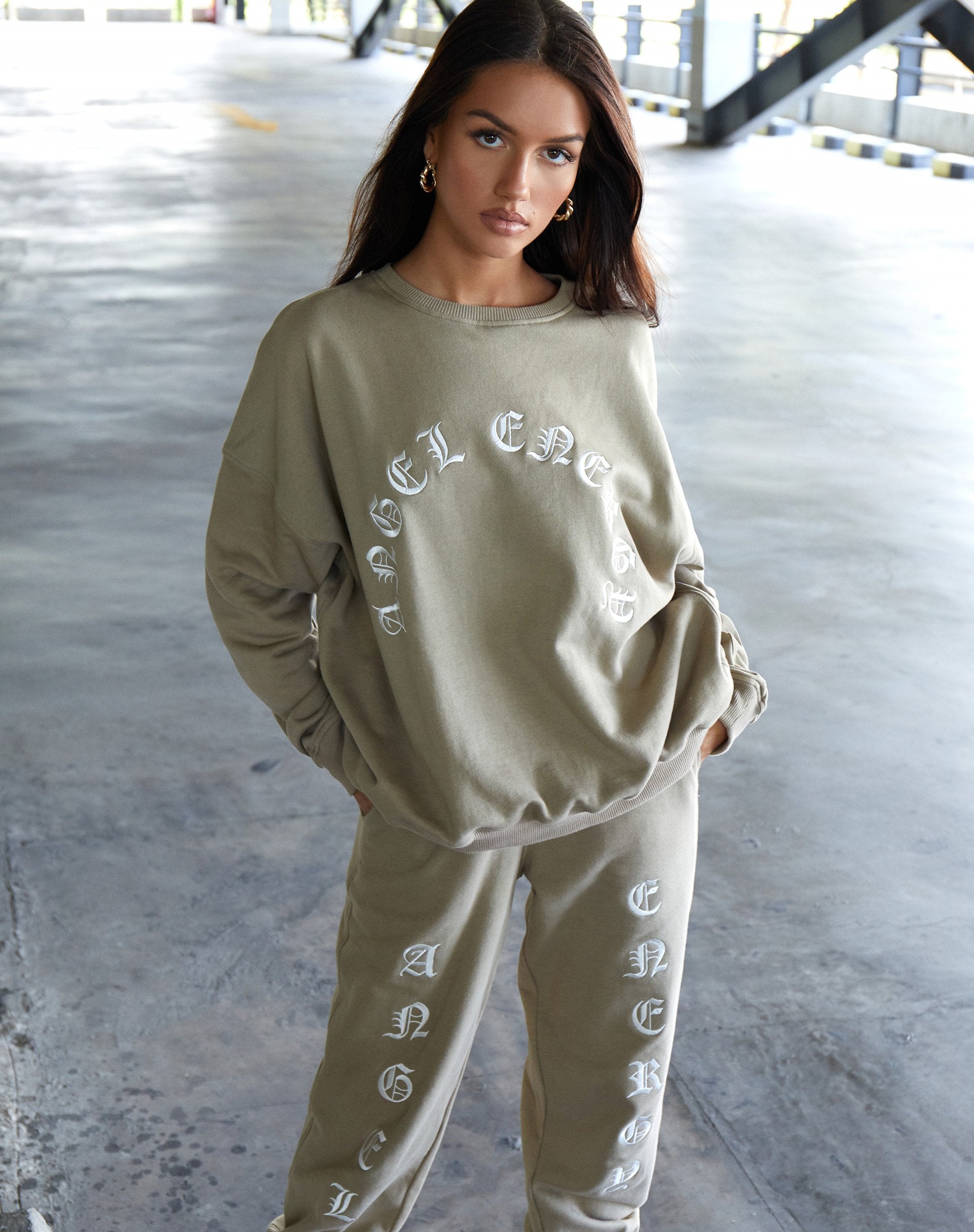 Imagen de Ted Sudadera en Eucalipto Angel Energy Embro