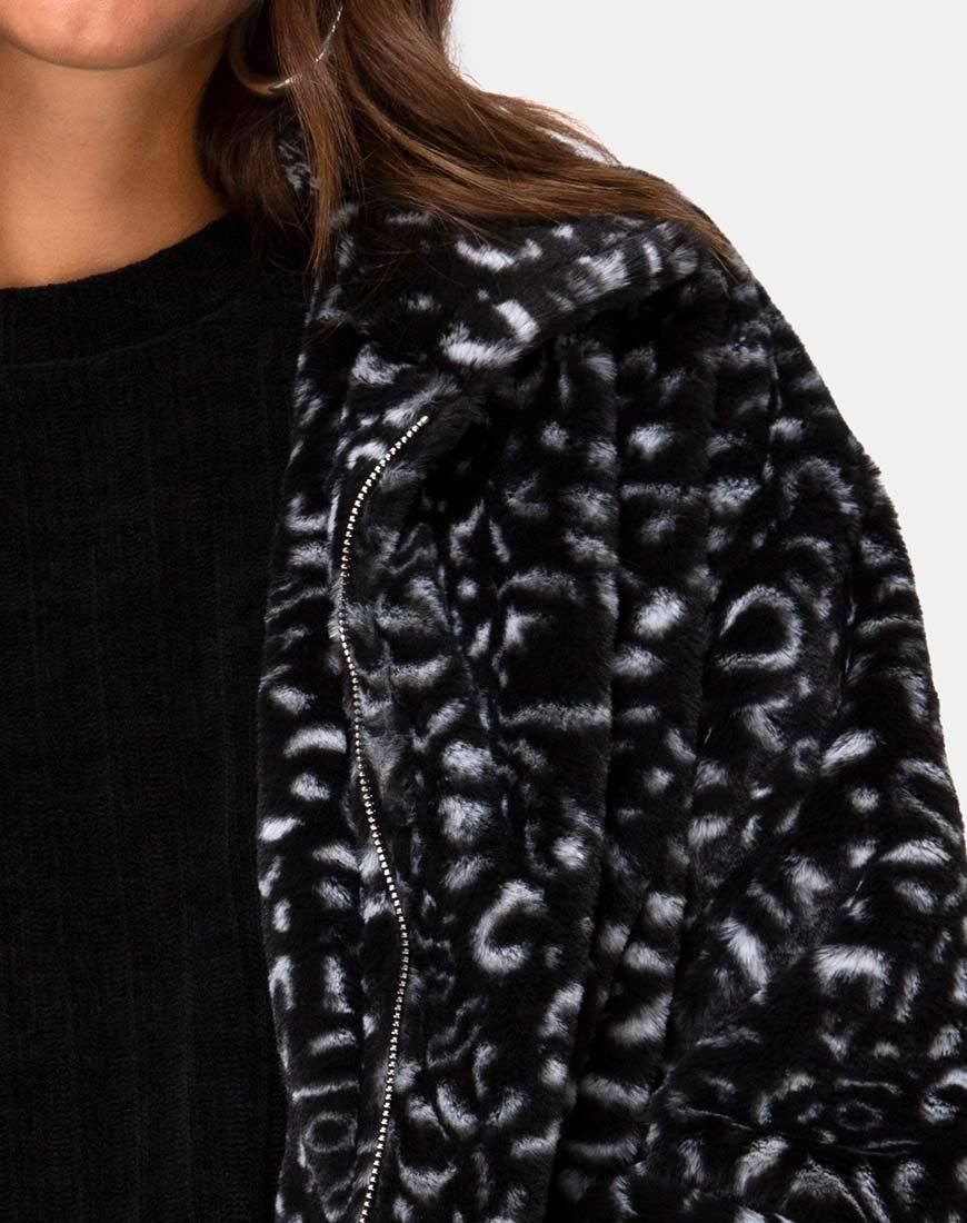 Imagen de Abrigo de piel de osito en leopardo negro